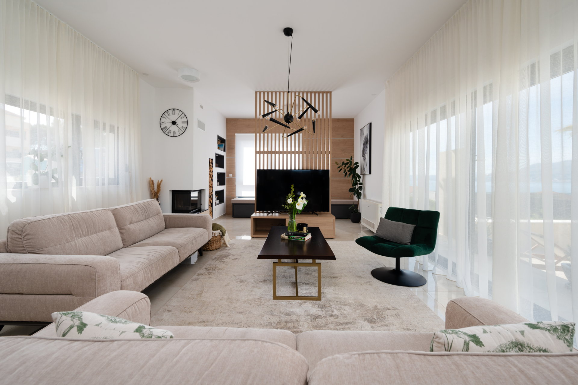 Luxury Villa Ellenora with Pool