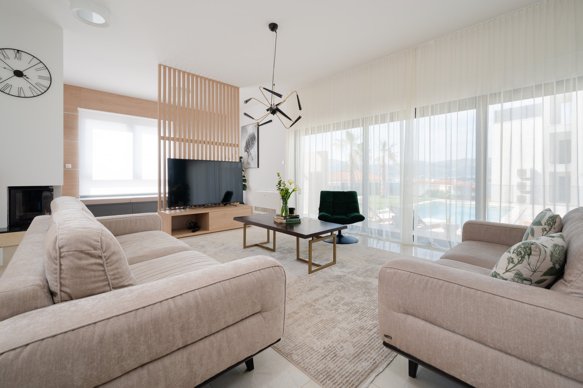 Luxury Villa Ellenora with Pool
