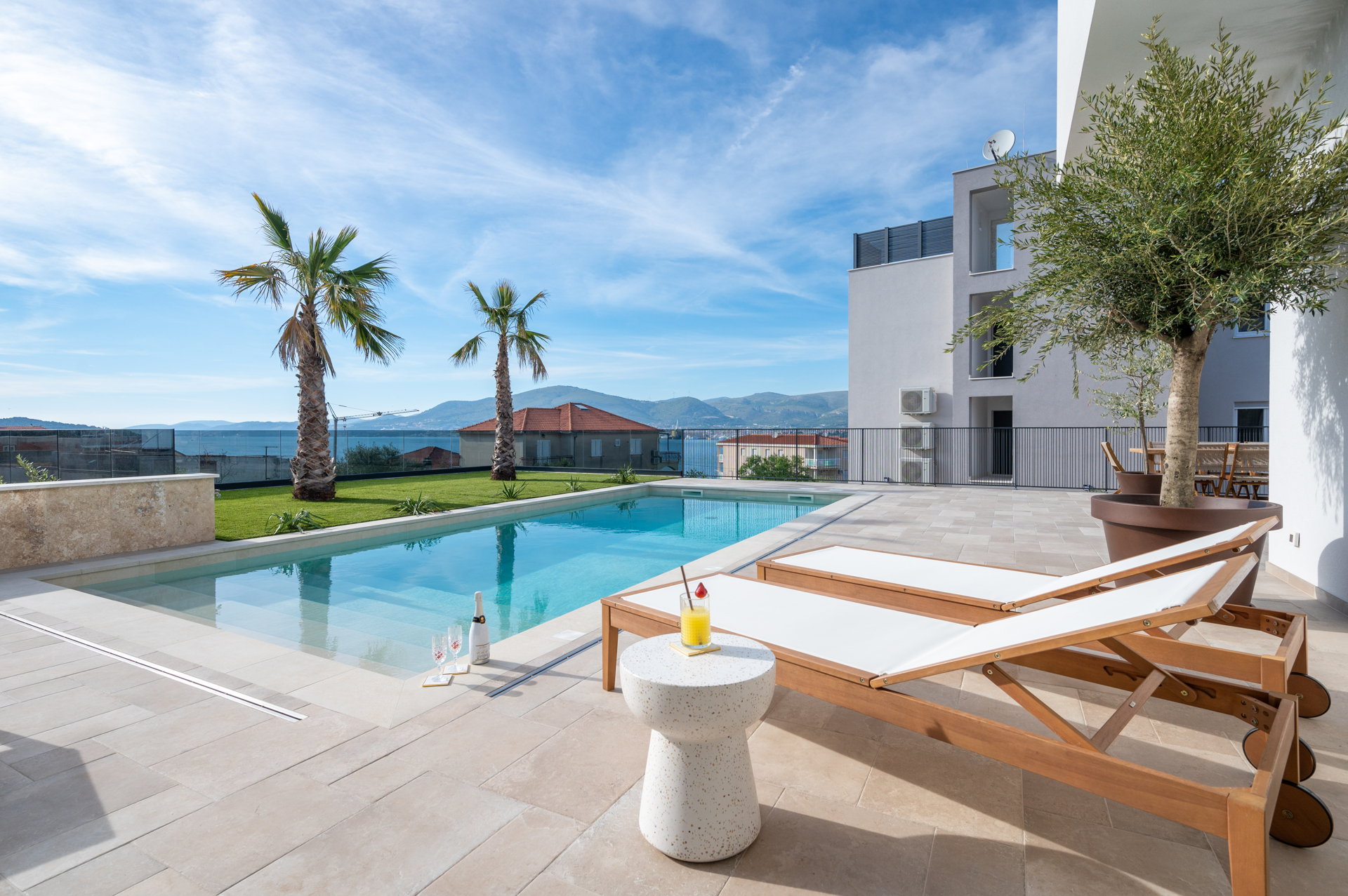 Luxury Villa Ellenora with Pool