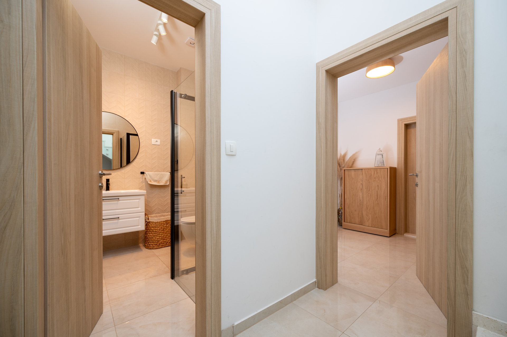 Luxury Villa Ellenora with Pool