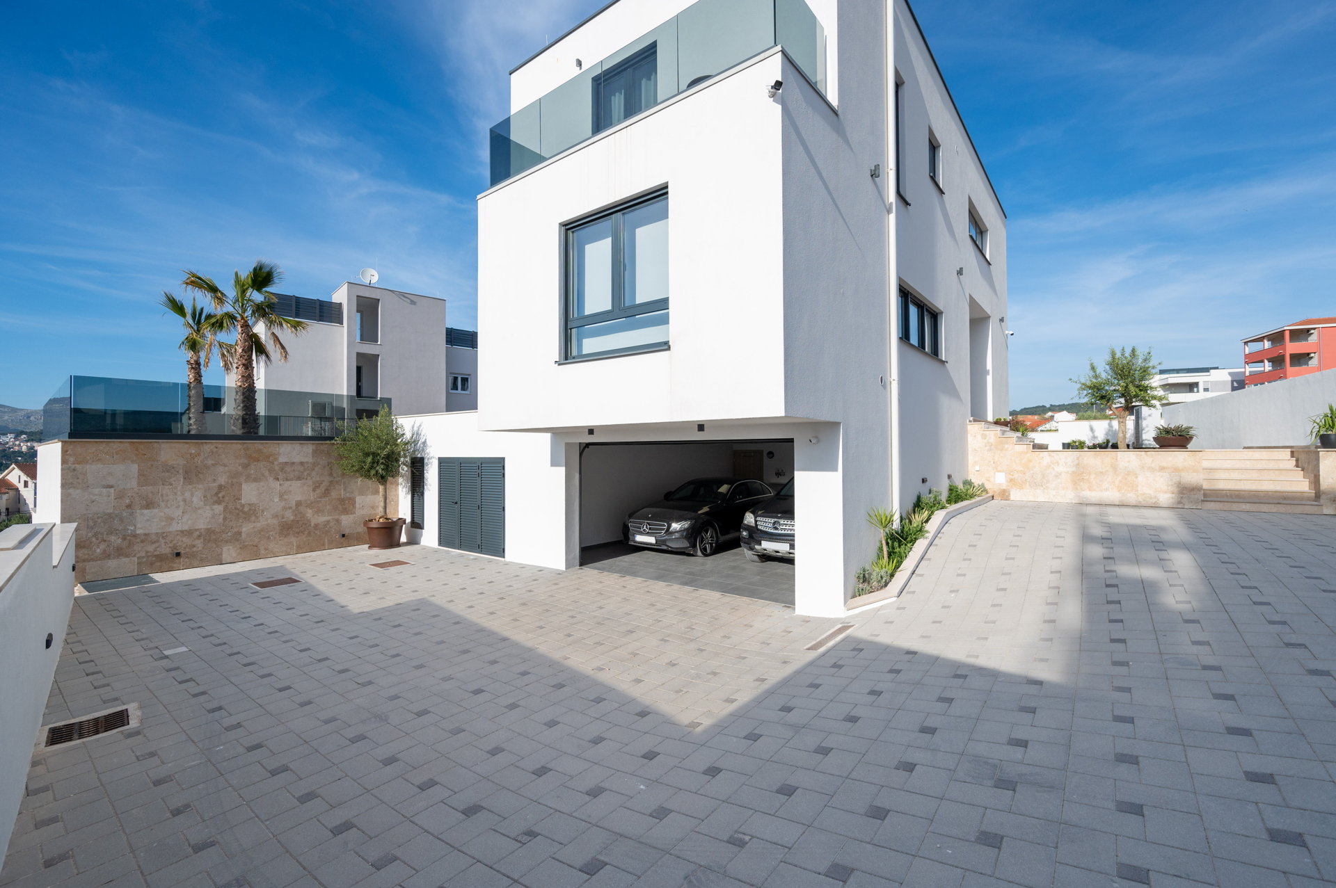 Luxury Villa Ellenora with Pool