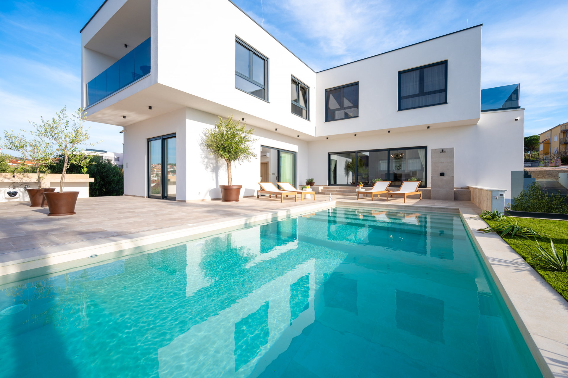 Luxury Villa Ellenora with Pool