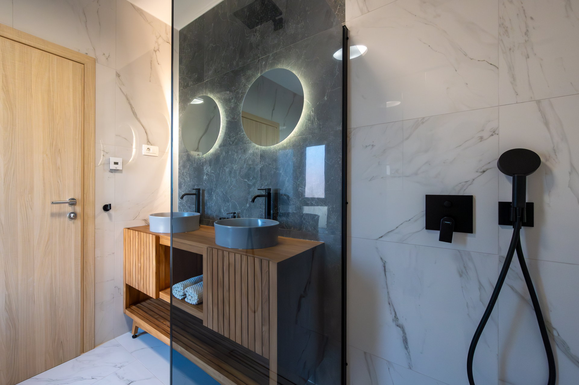Luxury Villa Ellenora with Pool
