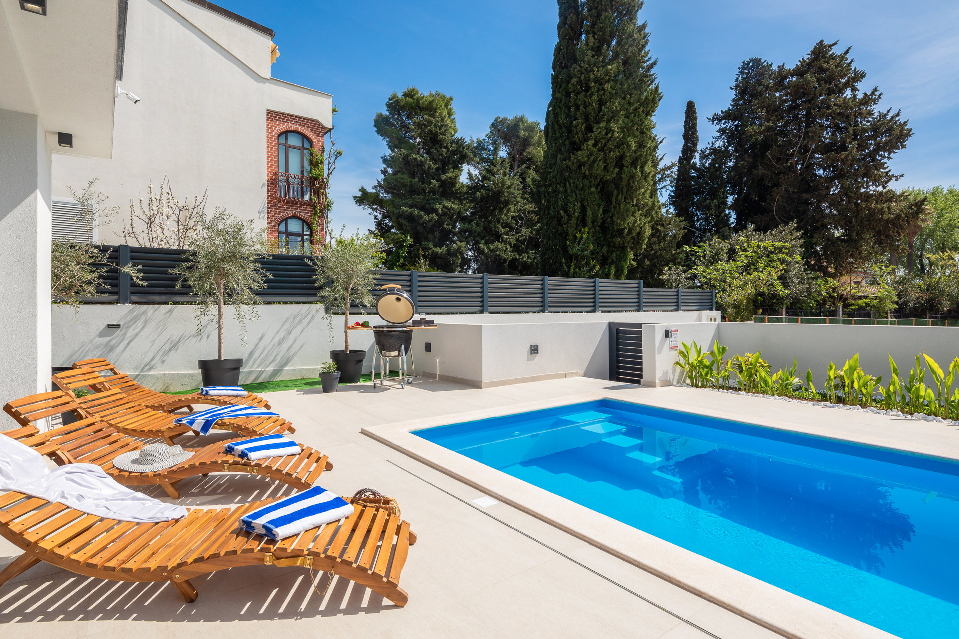 Lux Etera Villas Complex