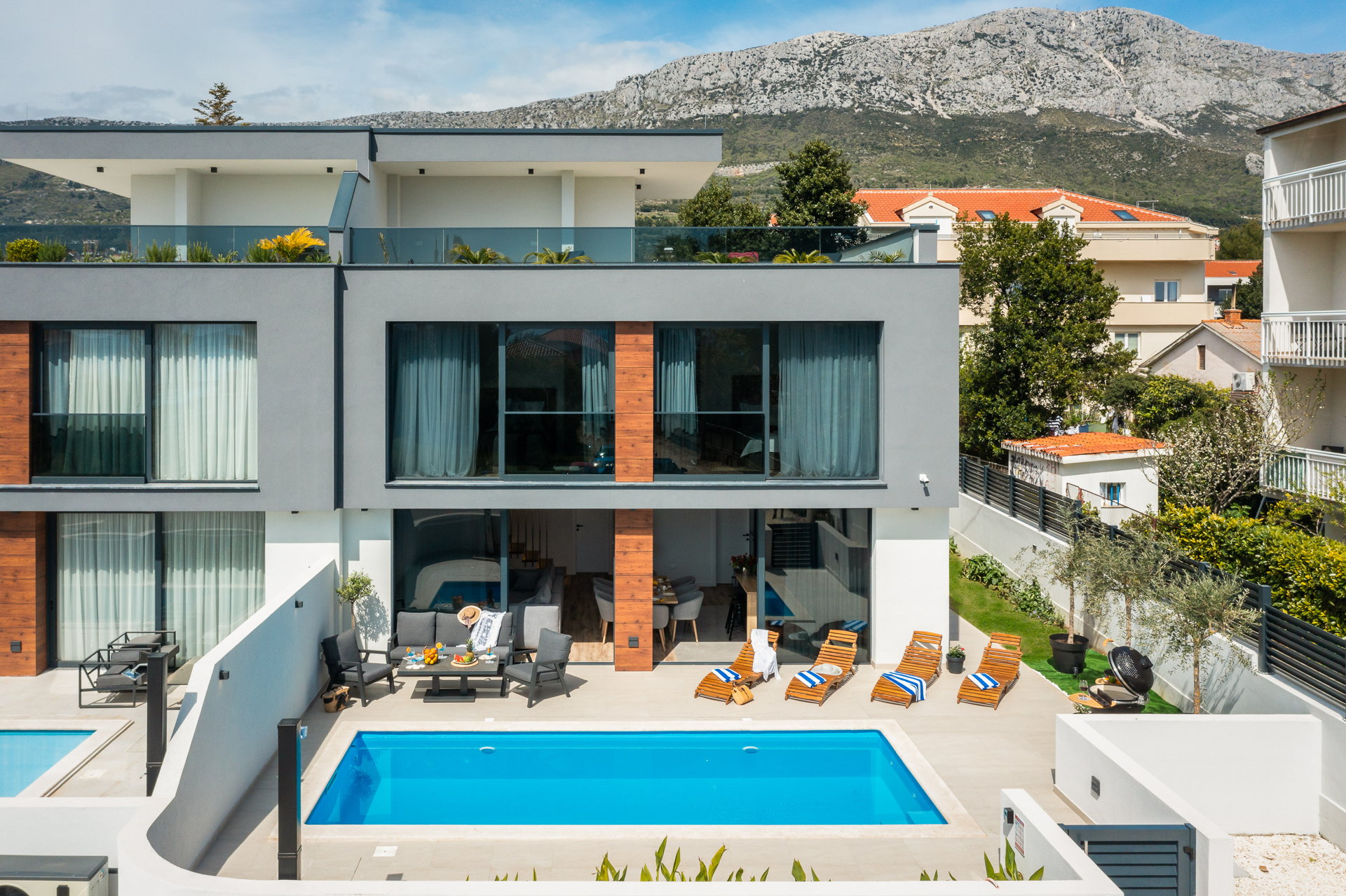 Lux Etera Villas Complex
