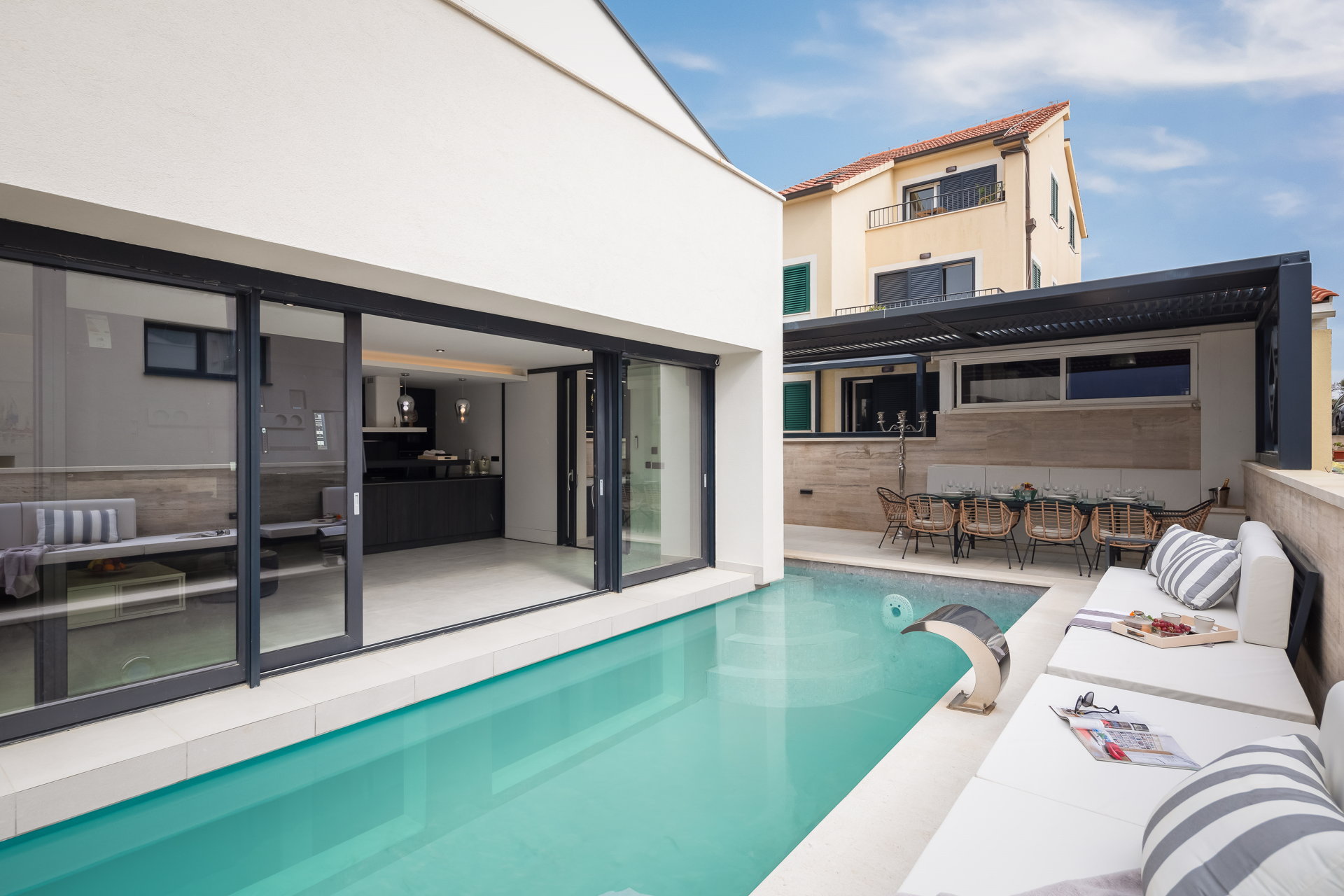 Villa Timeless Retreat with Pool