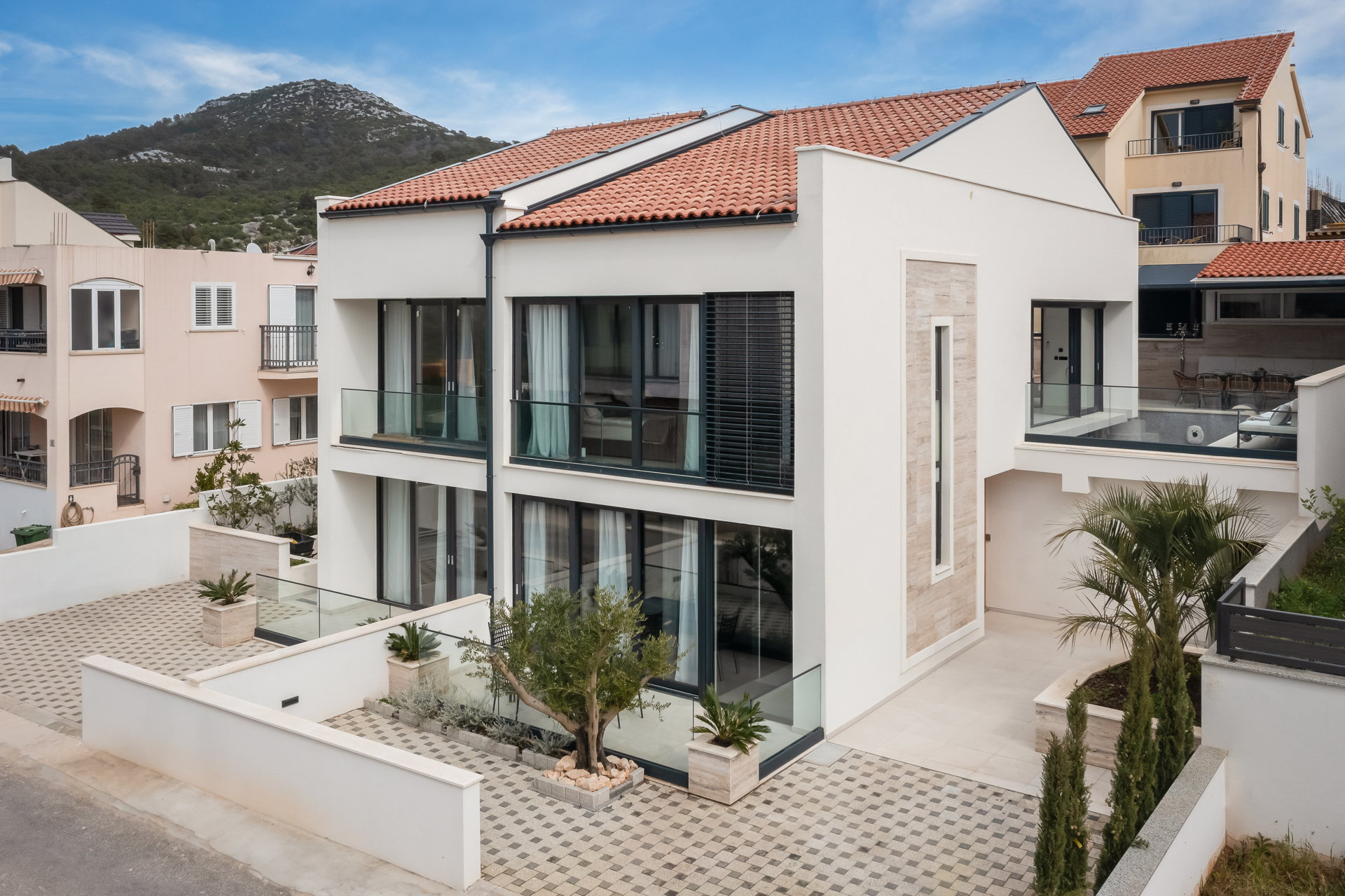 Villa Timeless Retreat with Pool