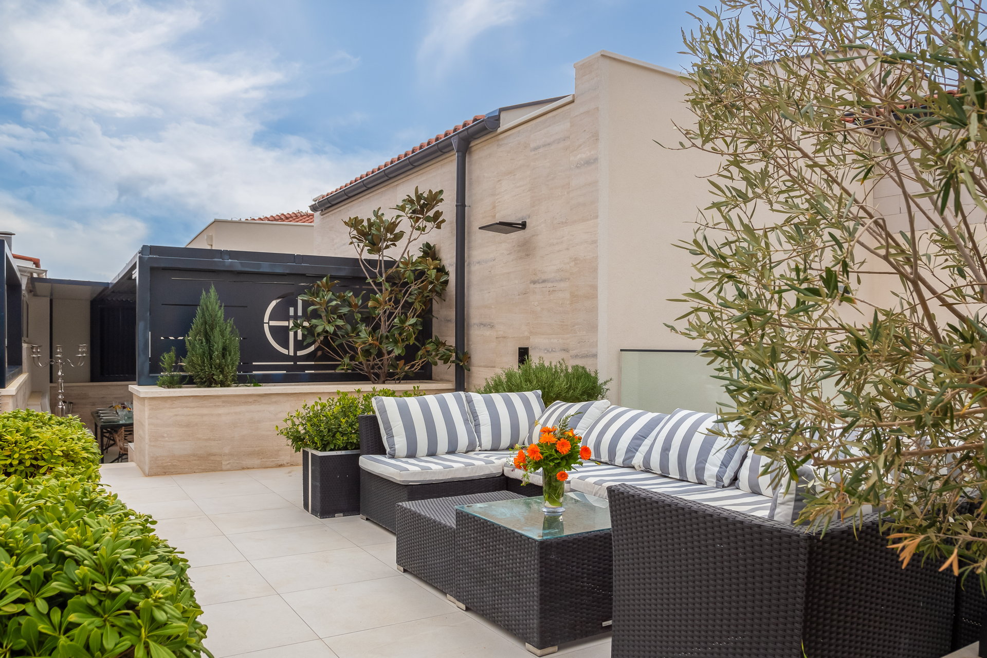 Villa Timeless Retreat with Pool