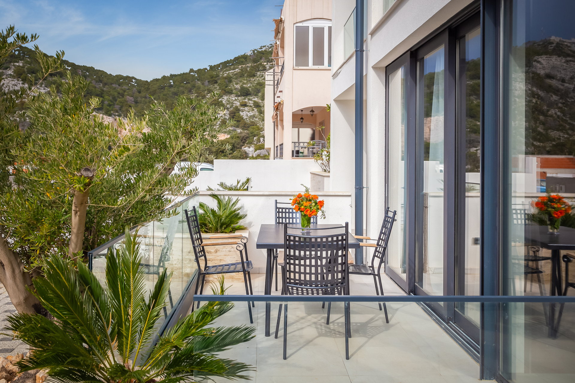 Villa Timeless Retreat with Pool
