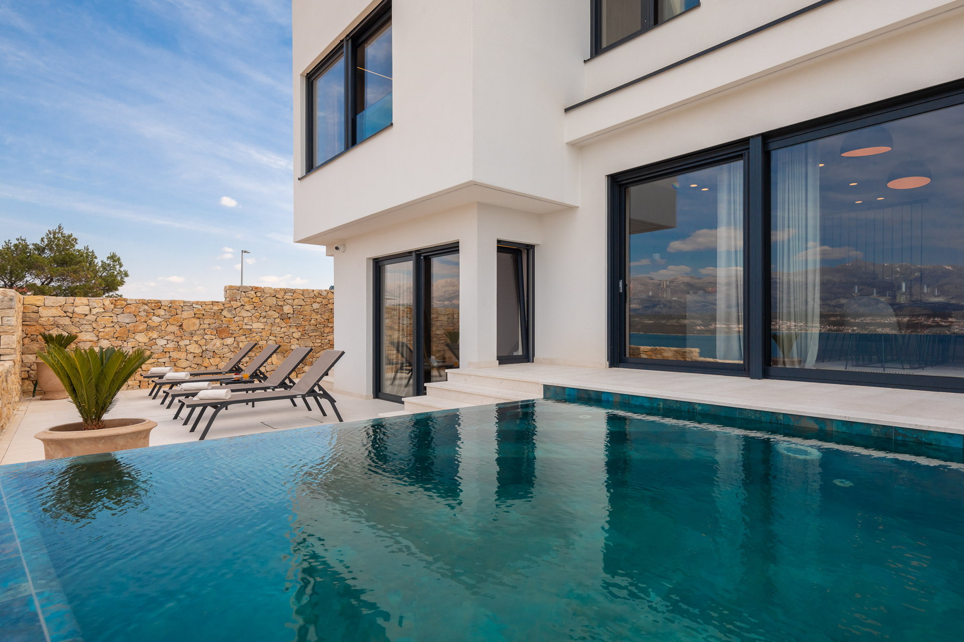 Luxury Villa Sinatra with Pool