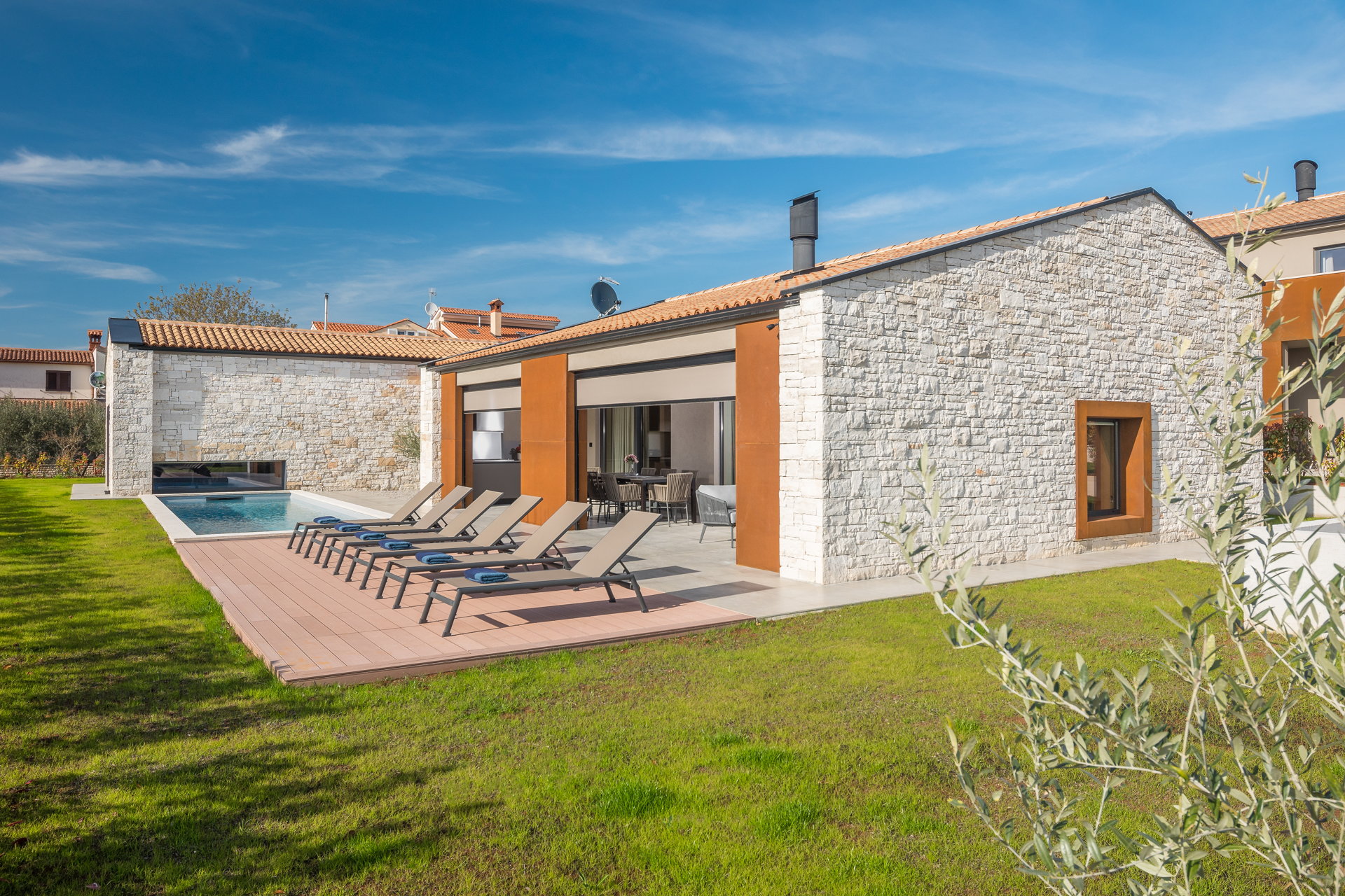 Luxury Villa Maia with Pool