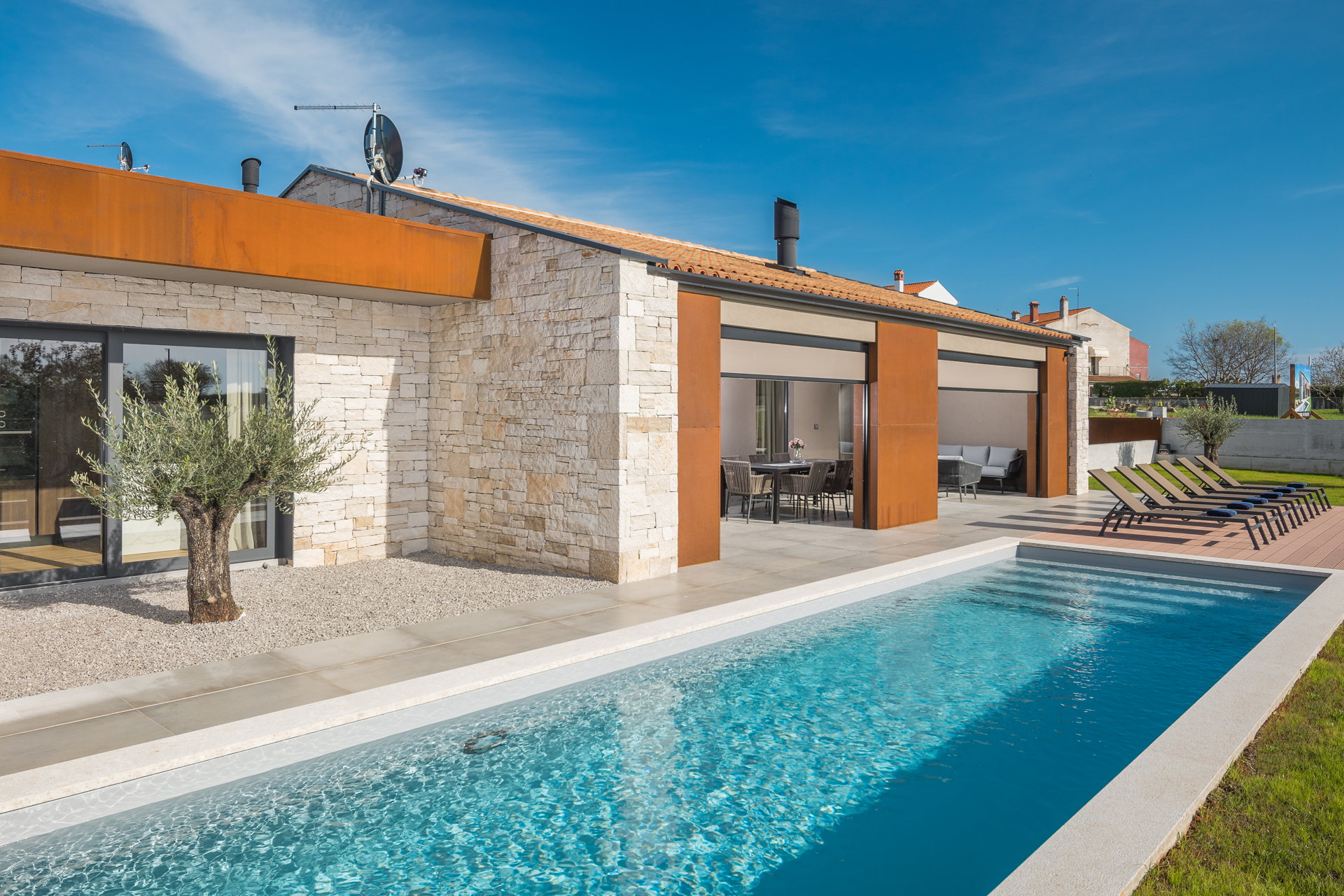Luxury Villa Maia with Pool