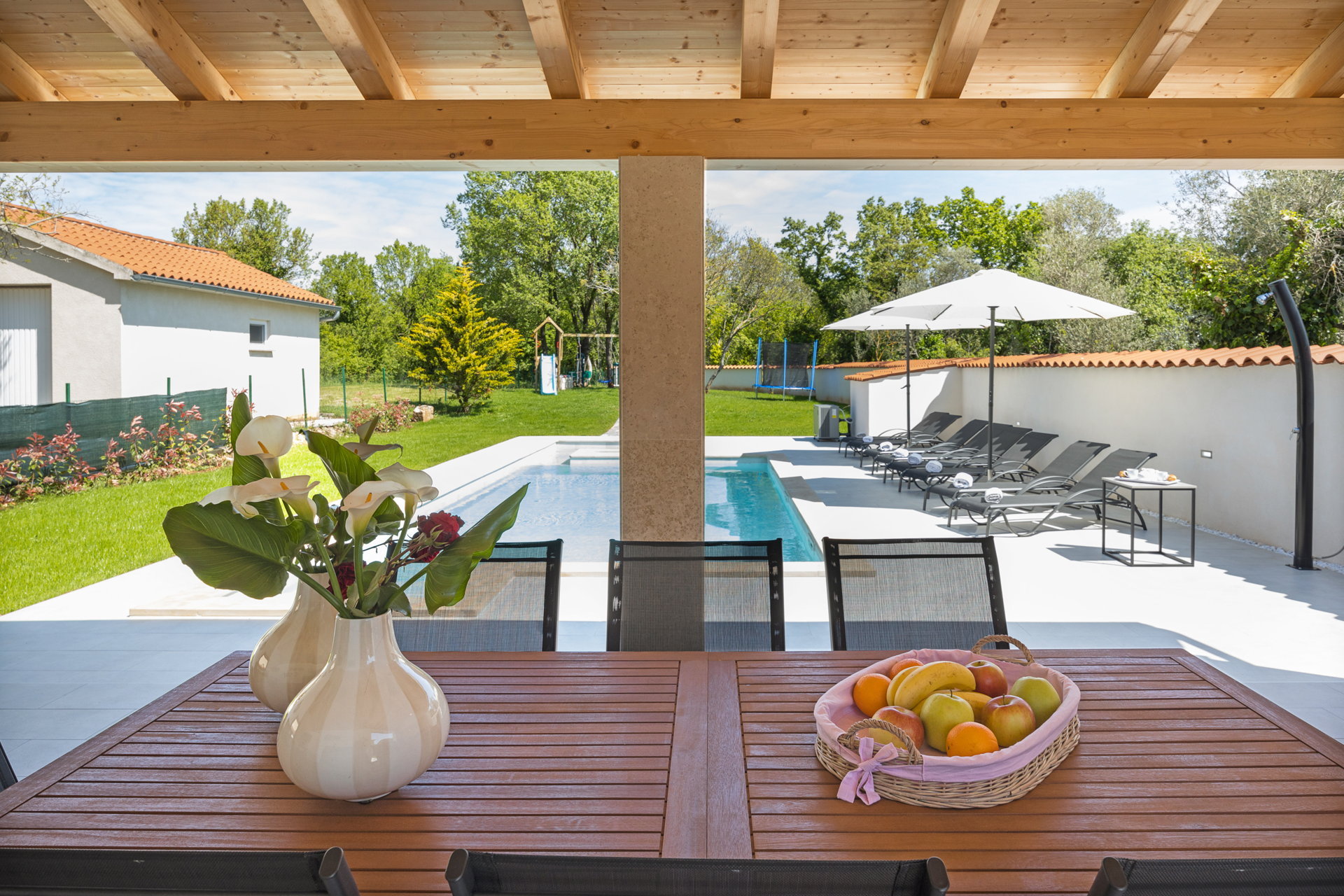 Holiday Home Dandelion with Pool