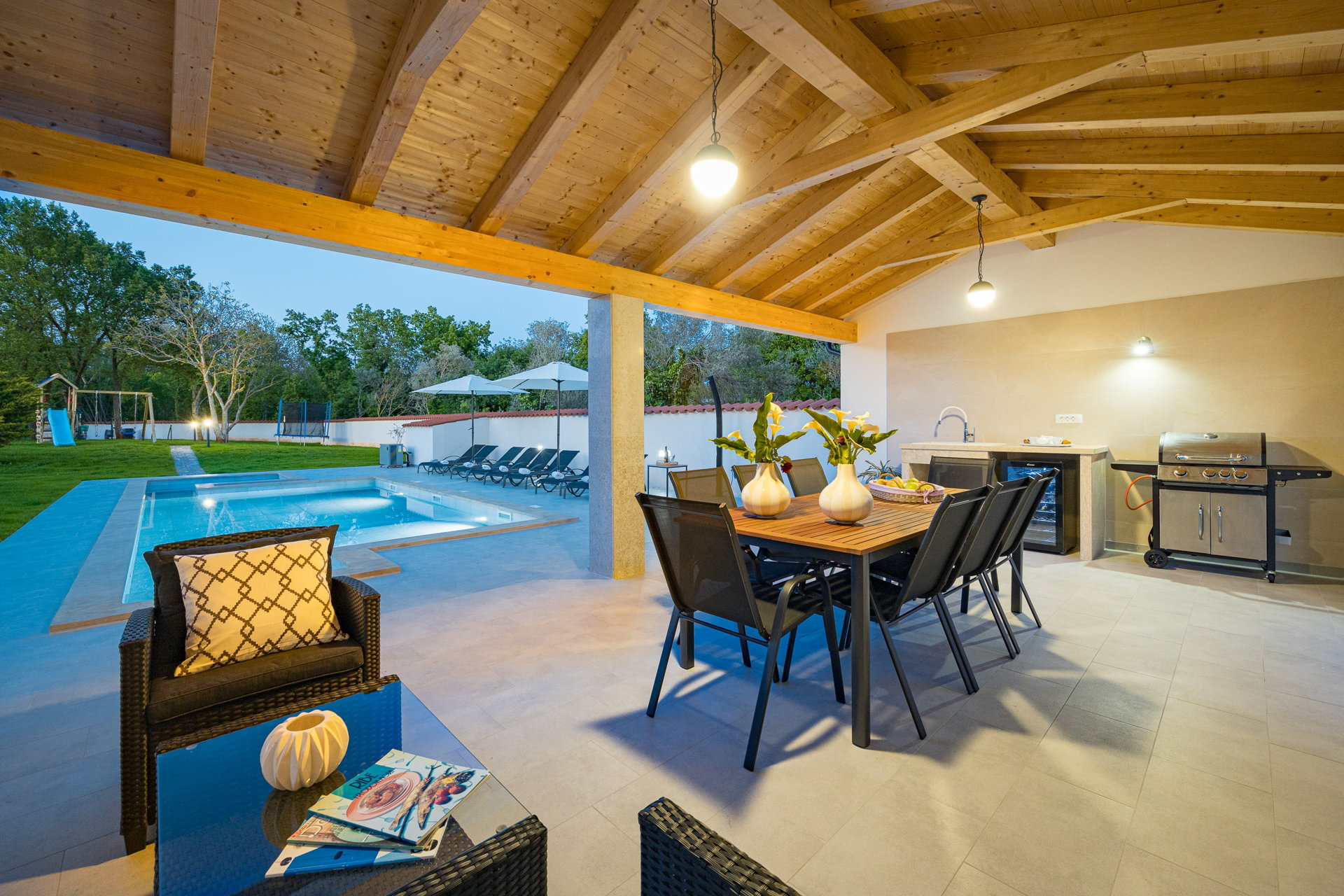 Holiday Home Dandelion with Pool