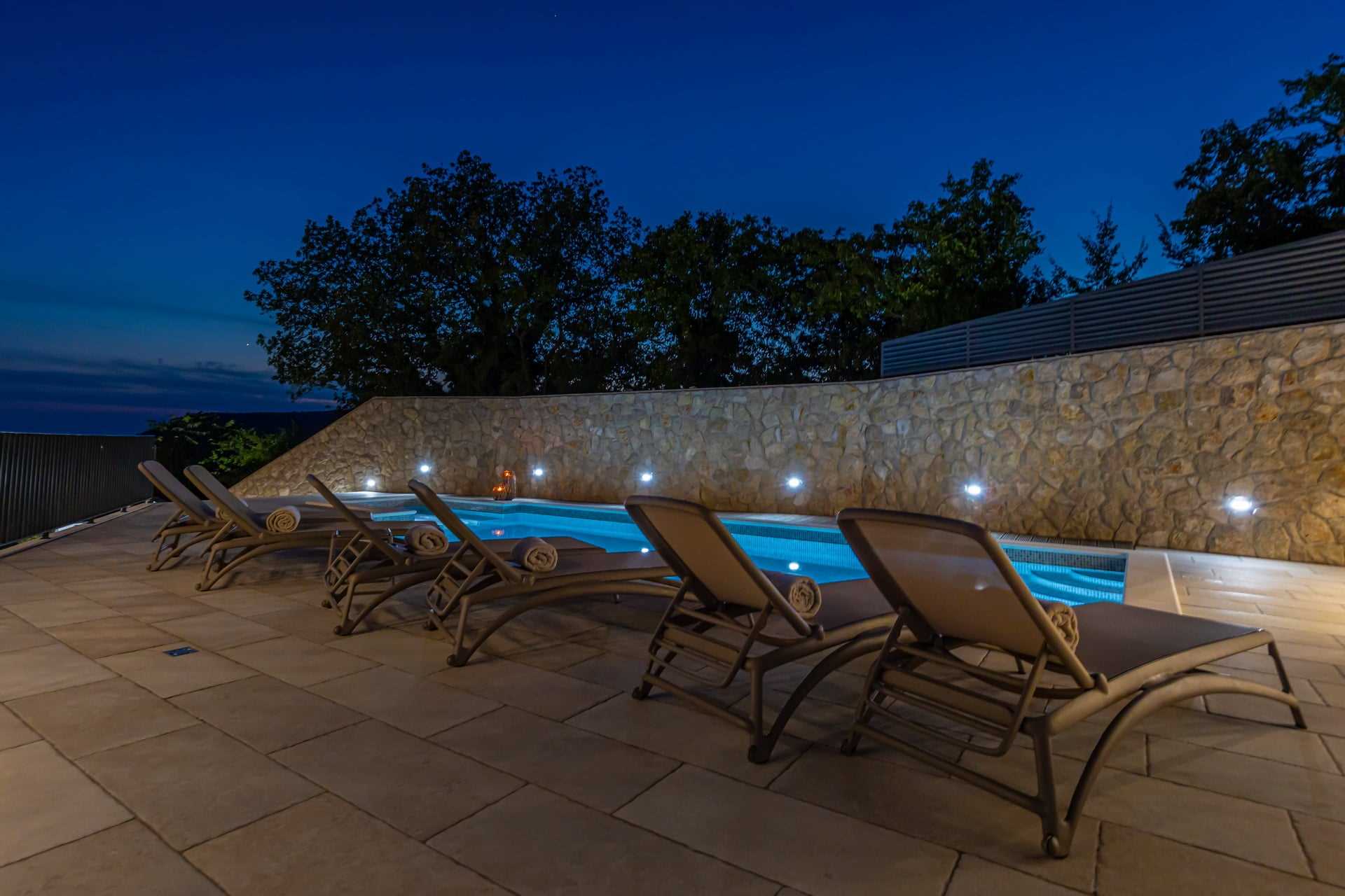Villa Pietra Azzura with Pool
