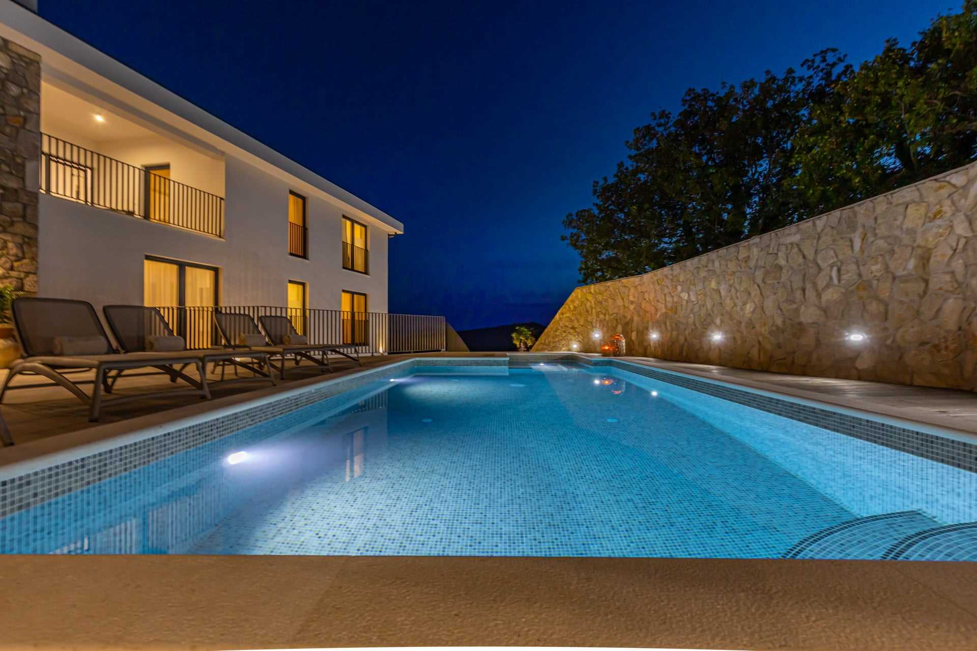 Villa Pietra Azzura with Pool