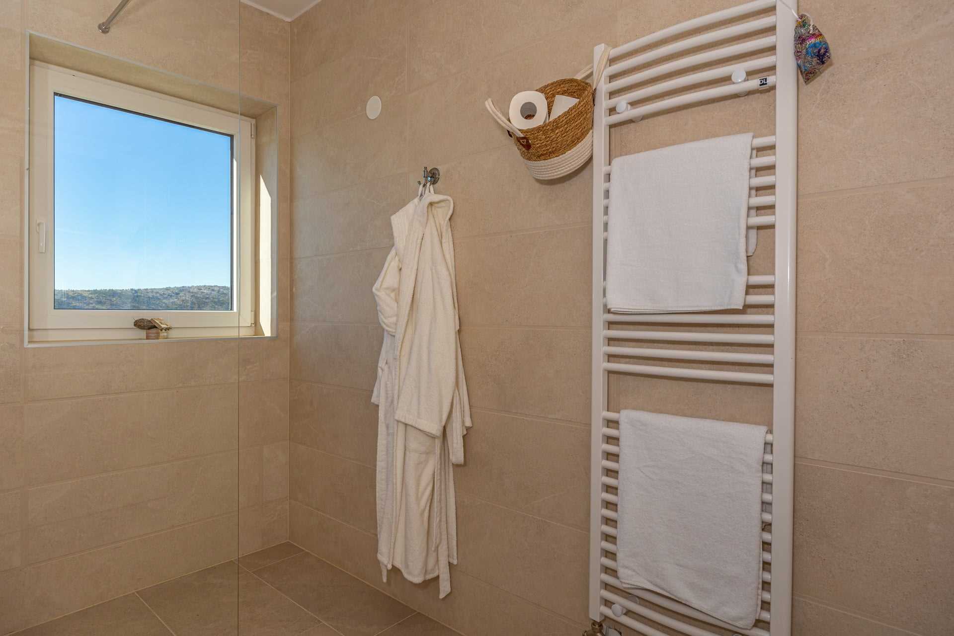 Villa Pietra Azzura with Pool
