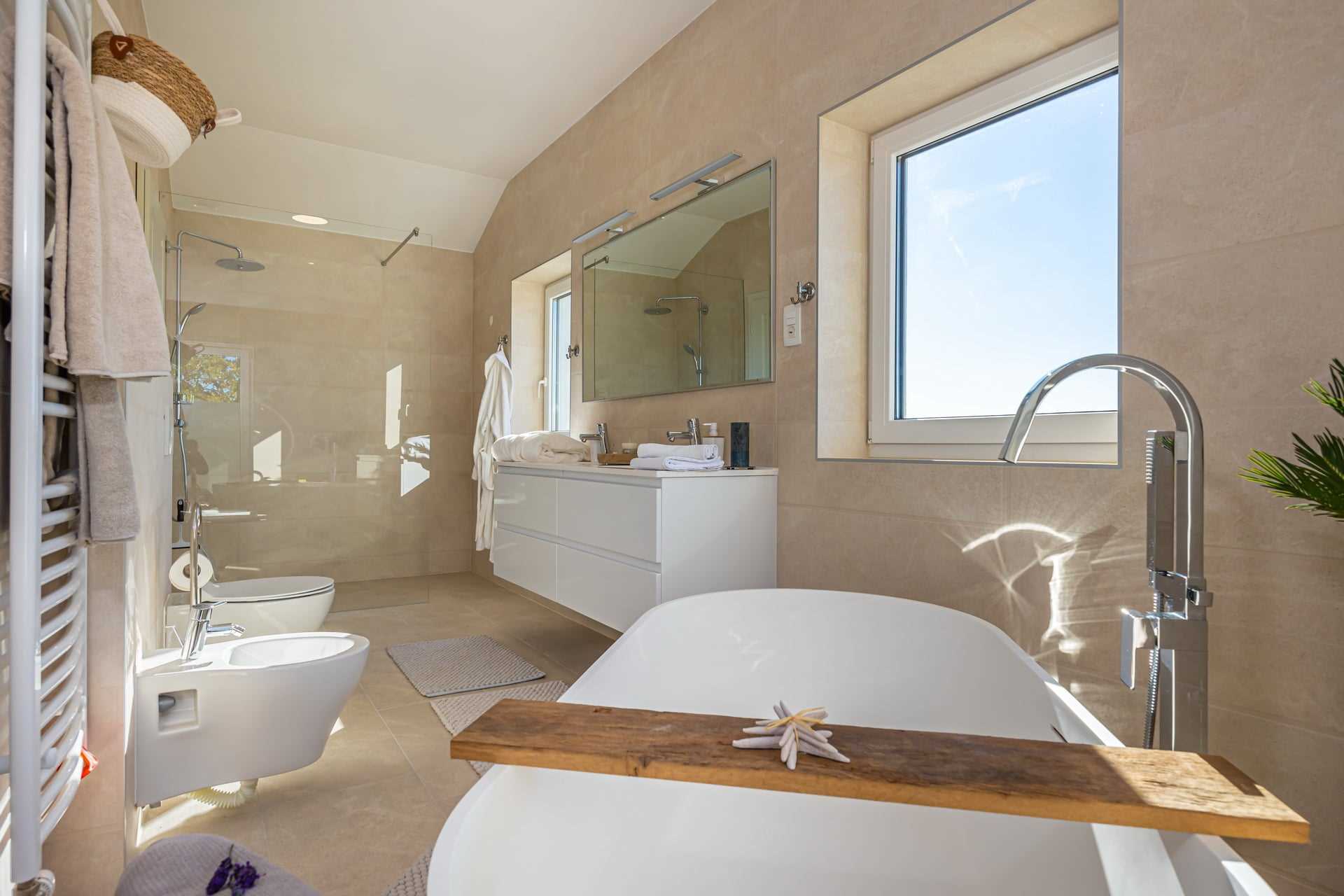 Villa Pietra Azzura with Pool