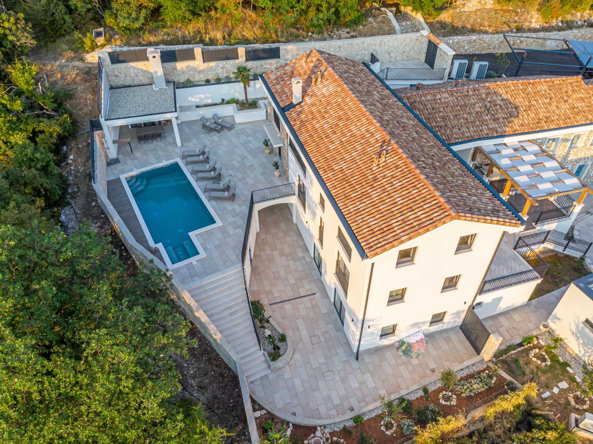 Villa Pietra Azzura with Pool