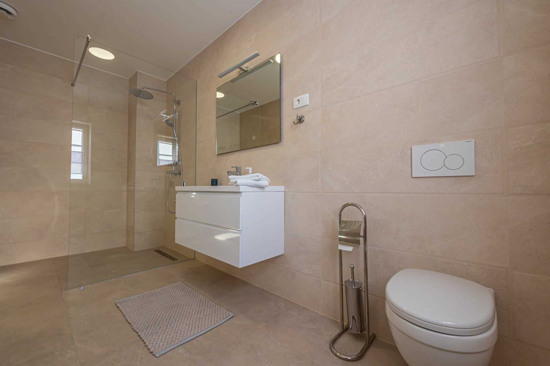 Villa Pietra Celeste with Pool
