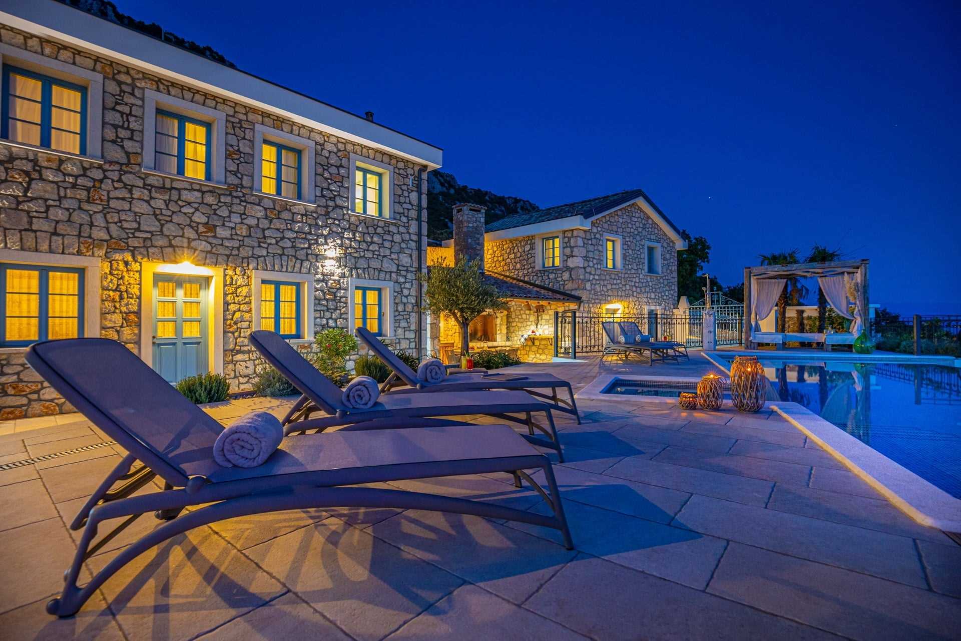 Villa Pietra Celeste with Pool