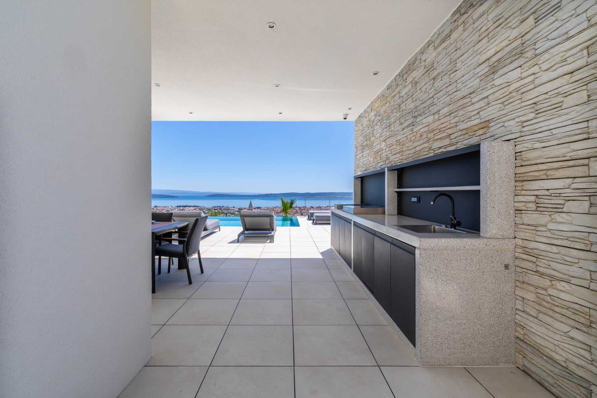 Villa Quadria with Pool