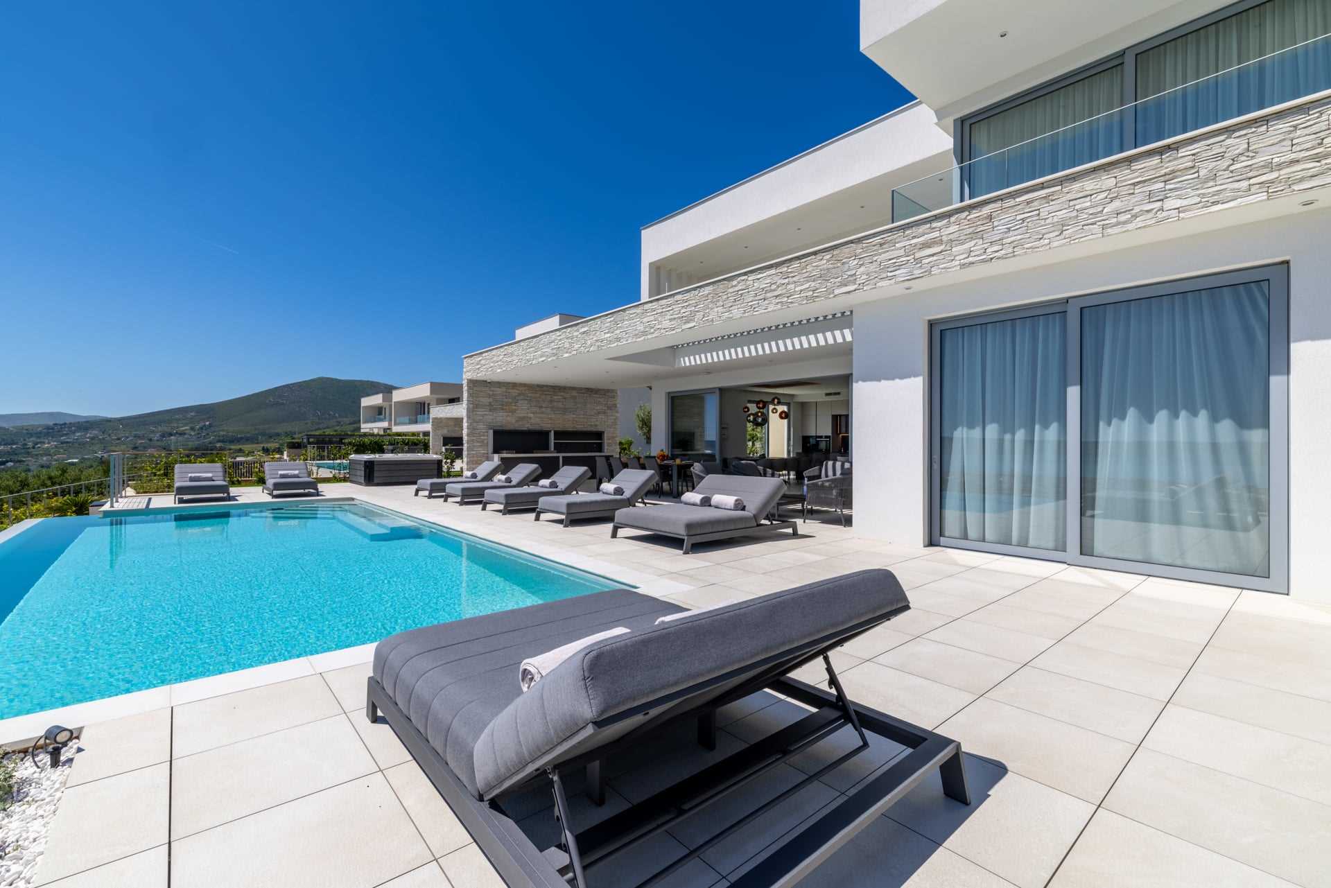 Villa Quadria with Pool