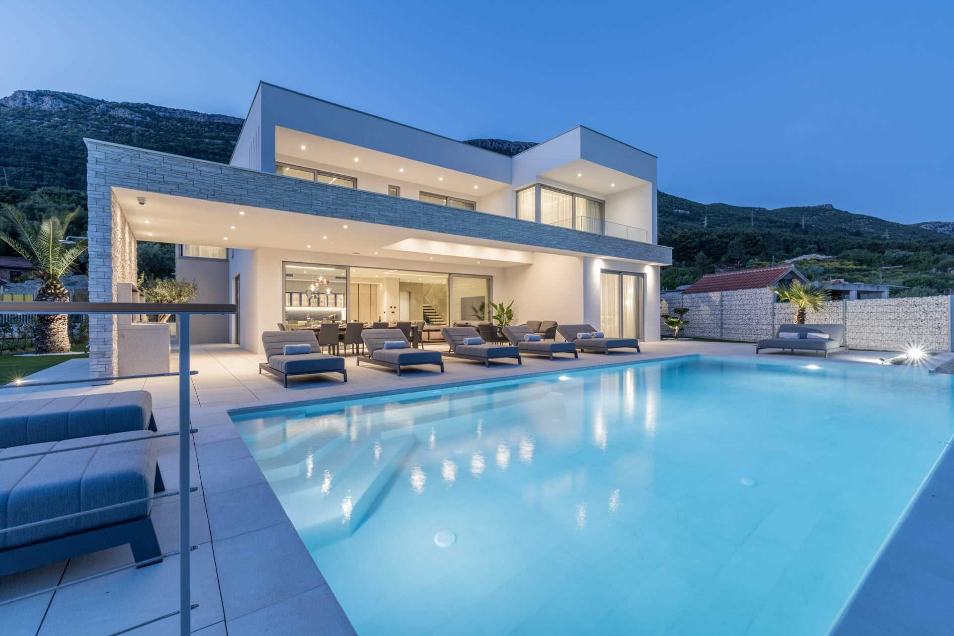 Villa Quadria with Pool