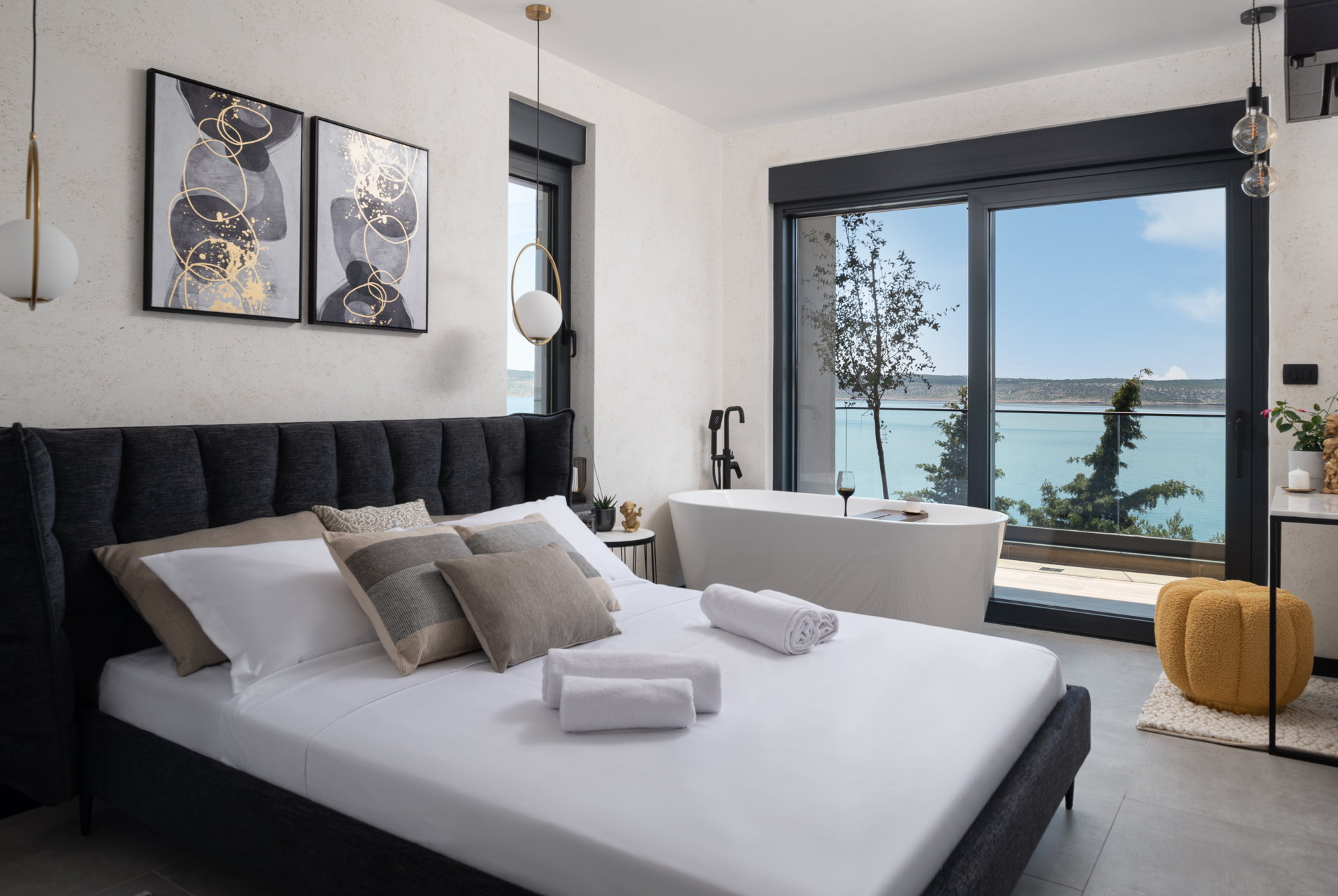 Luxury Villa Black Velvet with Pool