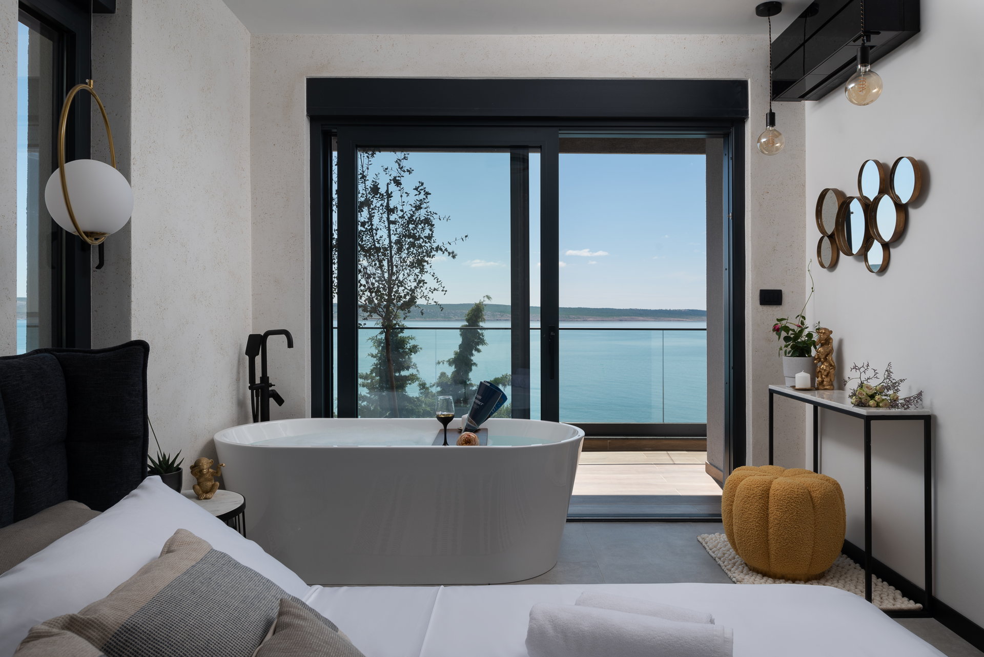 Luxury Villa Black Velvet with Pool