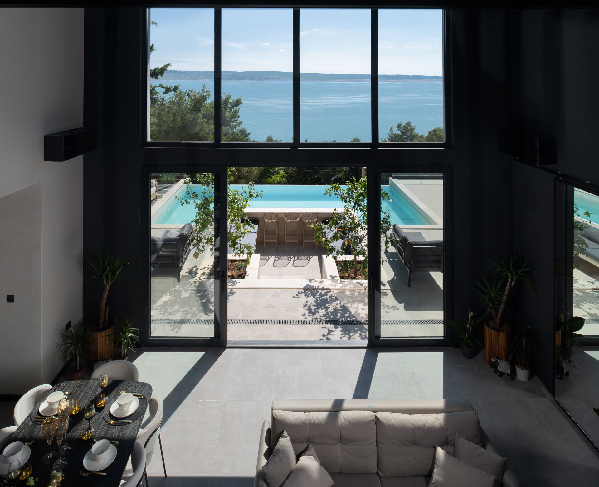 Luxury Villa Black Velvet with Pool