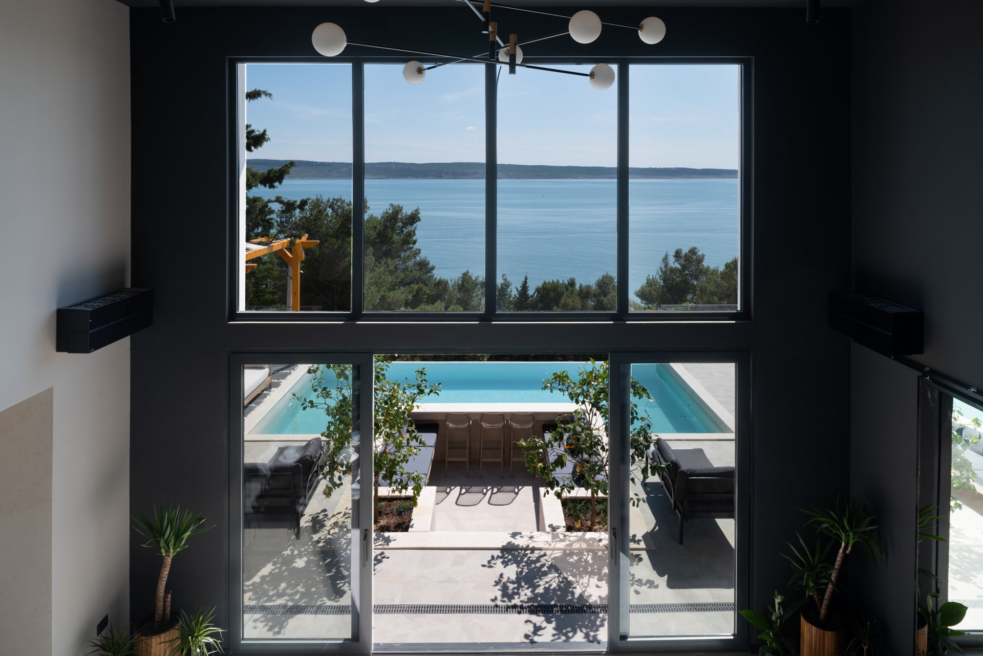 Luxury Villa Black Velvet with Pool