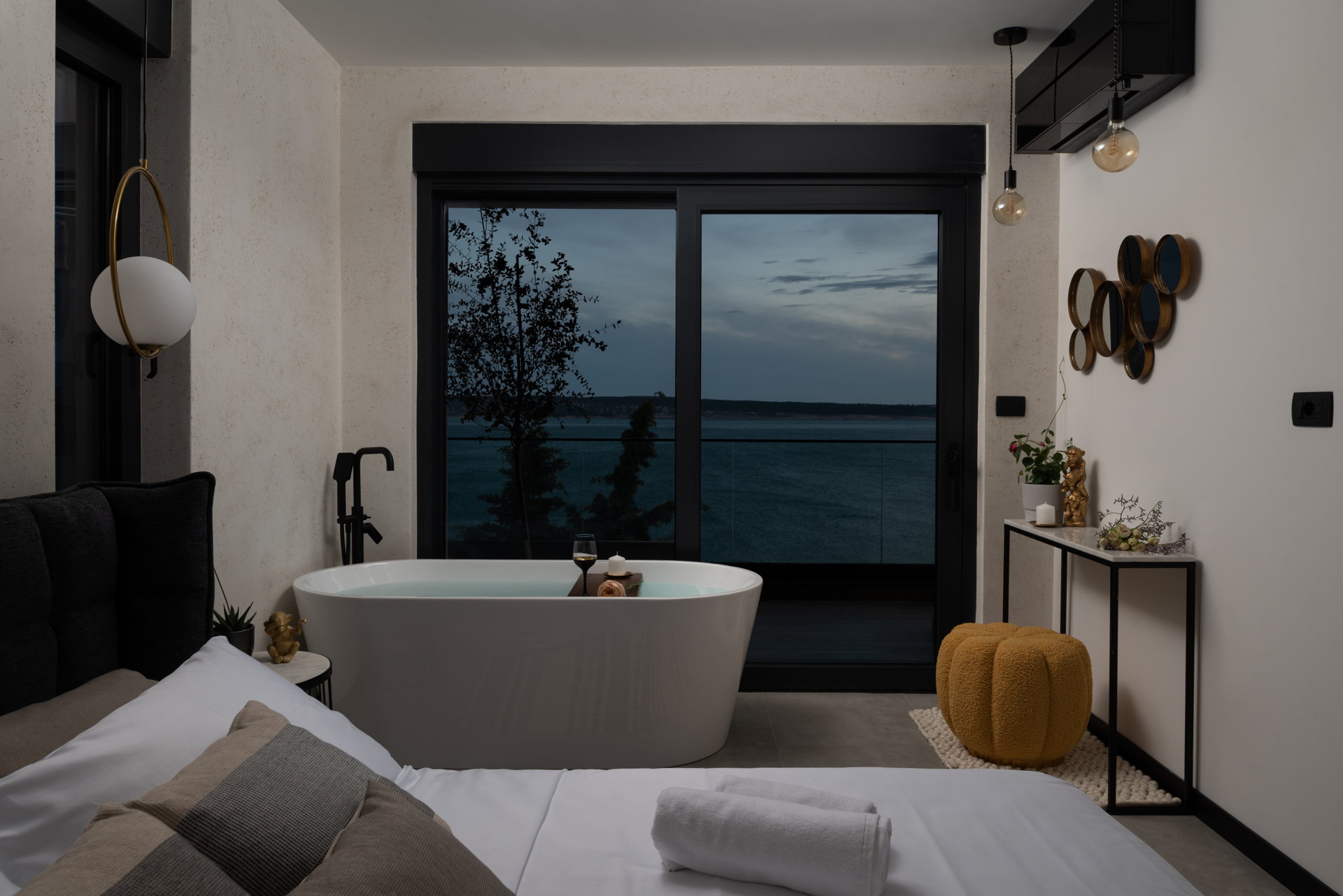 Luxury Villa Black Velvet with Pool