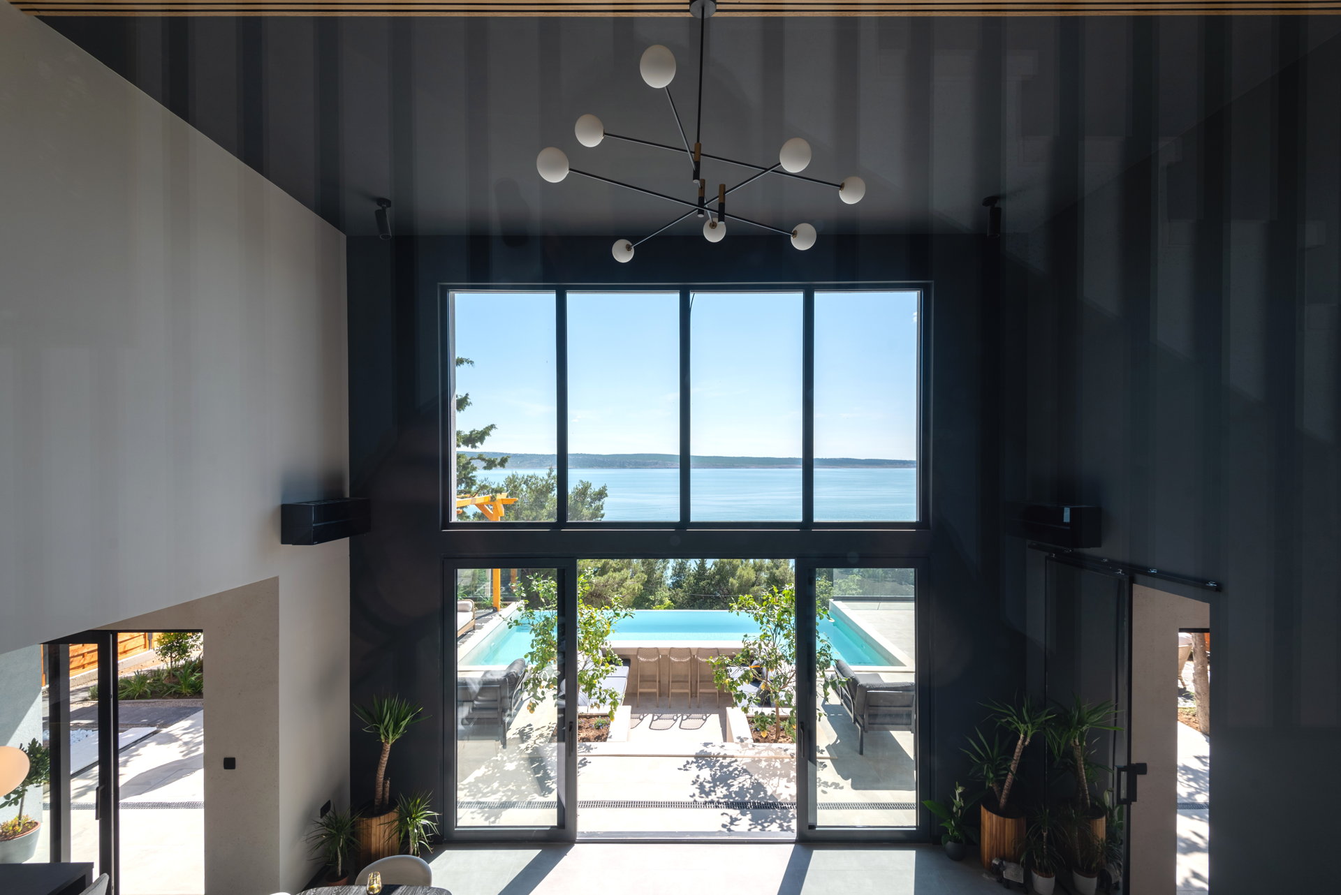 Luxury Villa Black Velvet with Pool