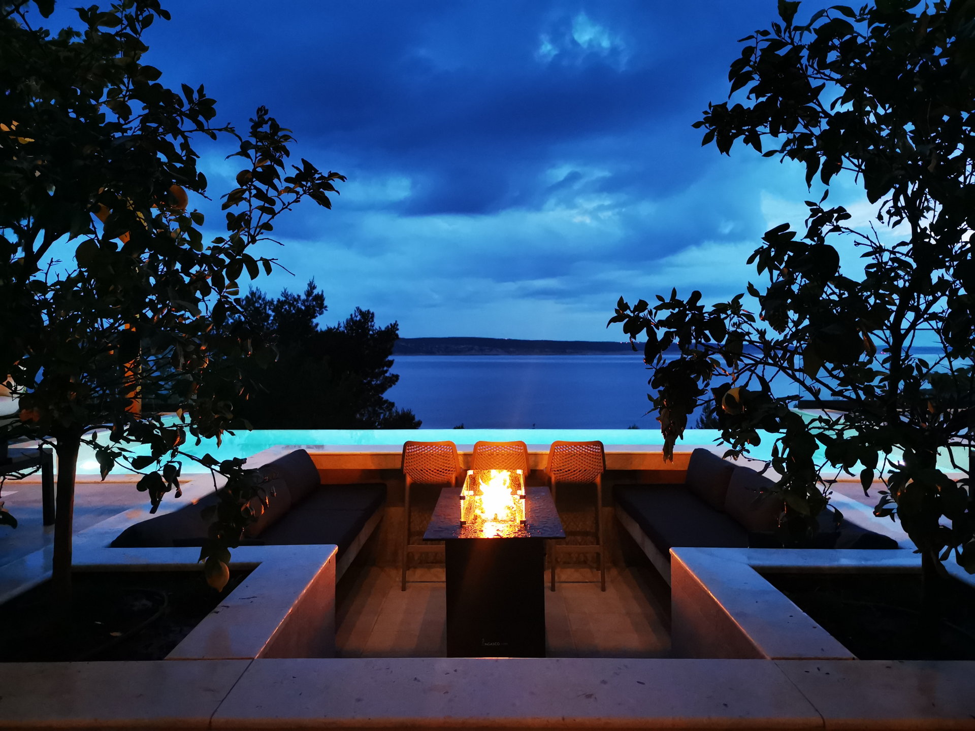 Luxury Villa Black Velvet with Pool
