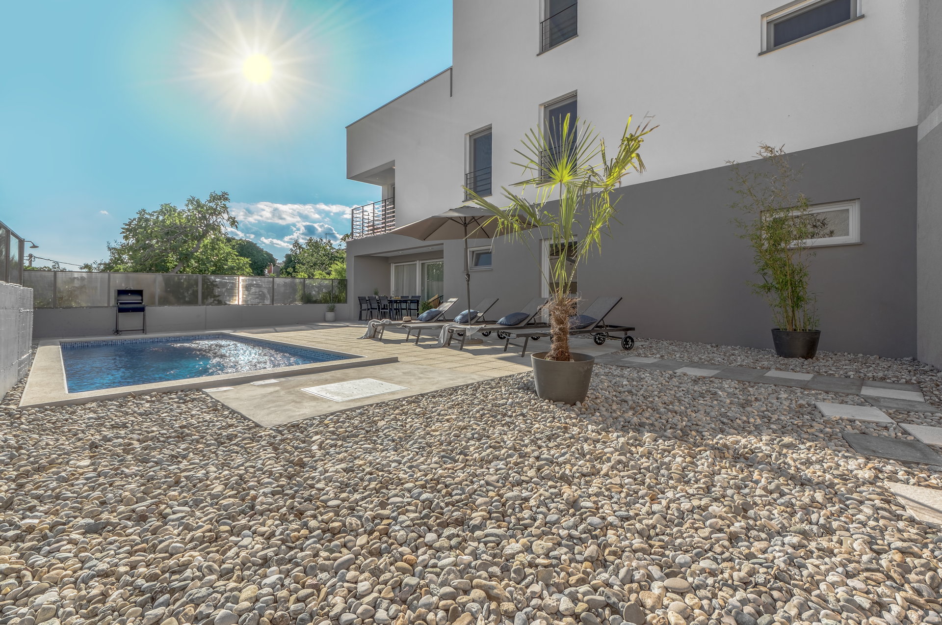 Villa Sunny Sky with Pool