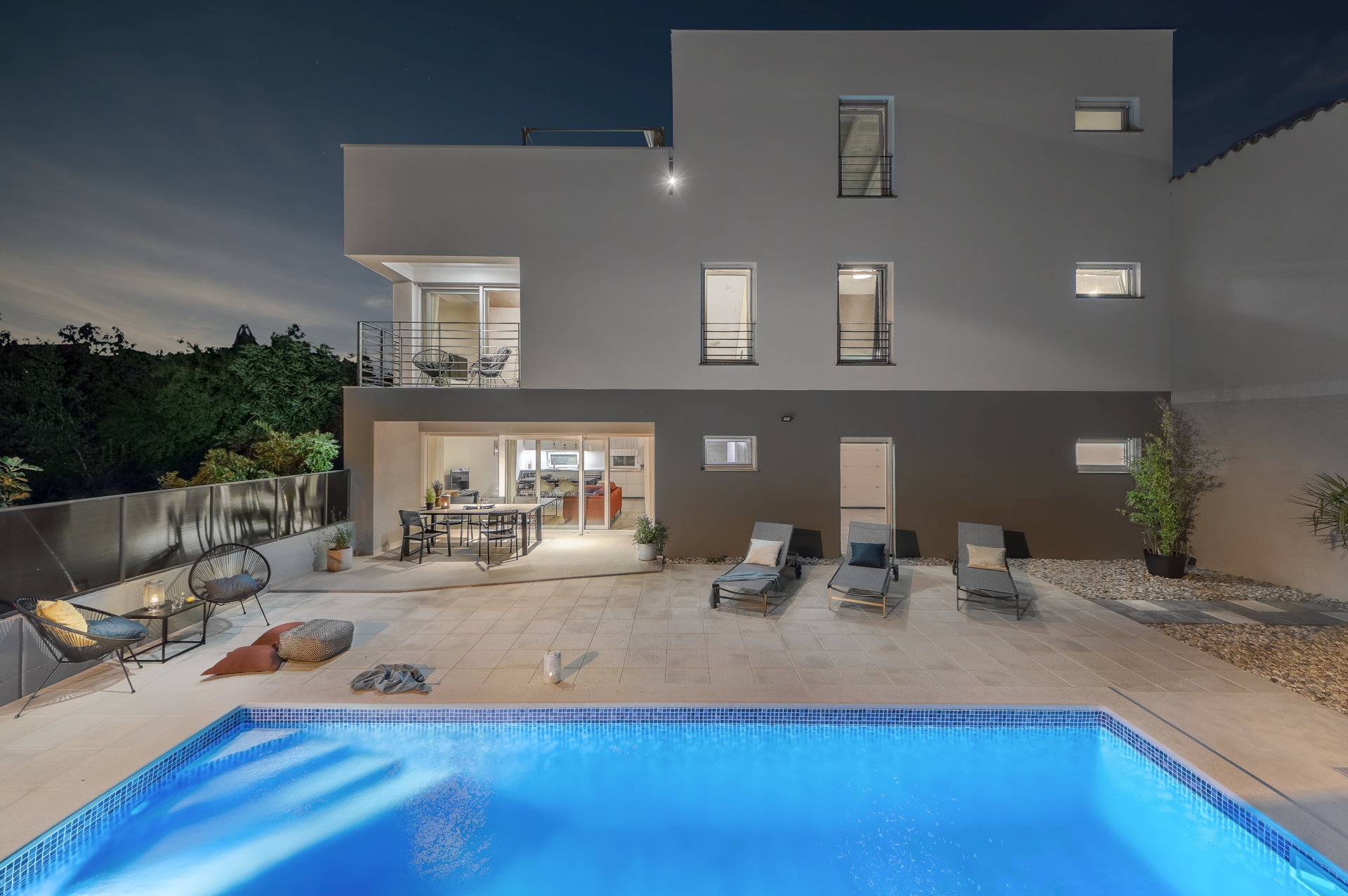 Villa Sunny Sky with Pool