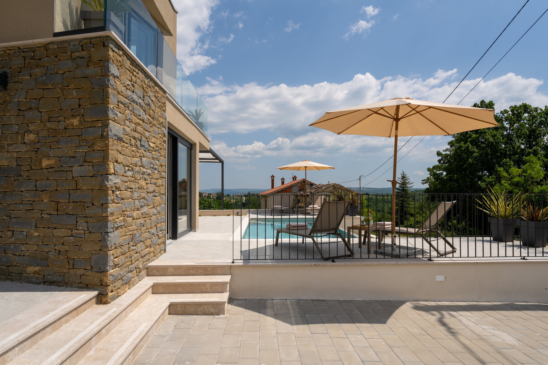 Villa Oasis with Pool