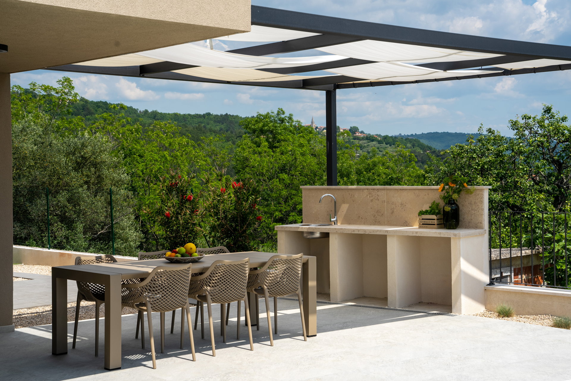 Villa Oasis with Pool