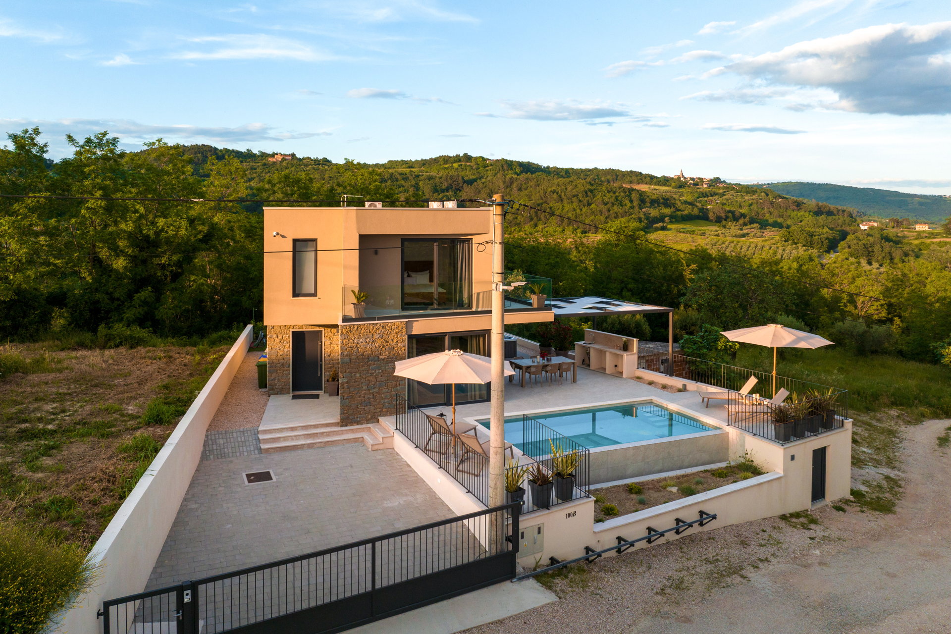Villa Oasis with Pool