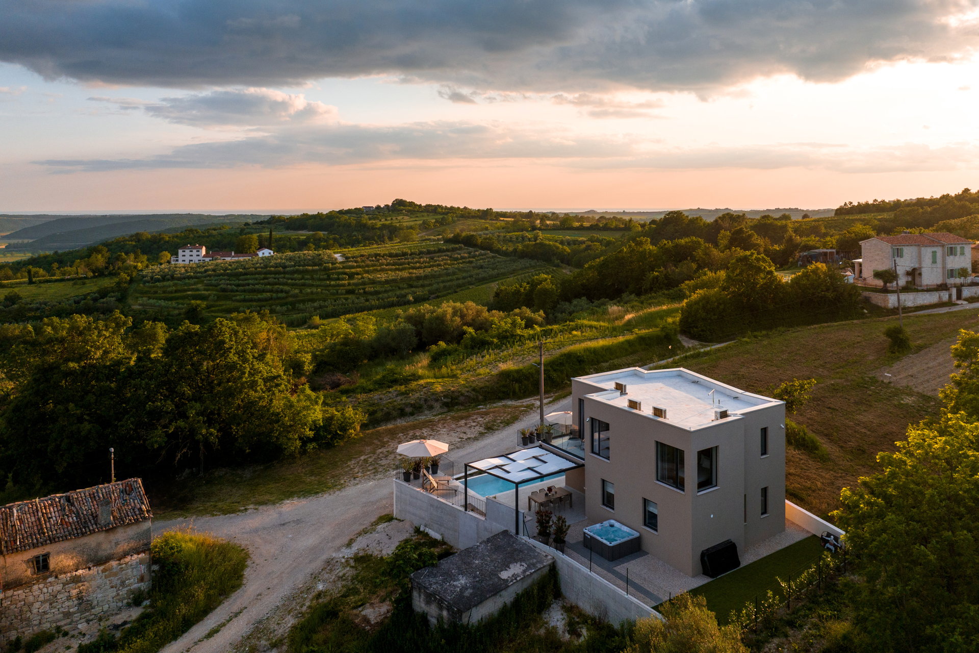Villa Oasis with Pool