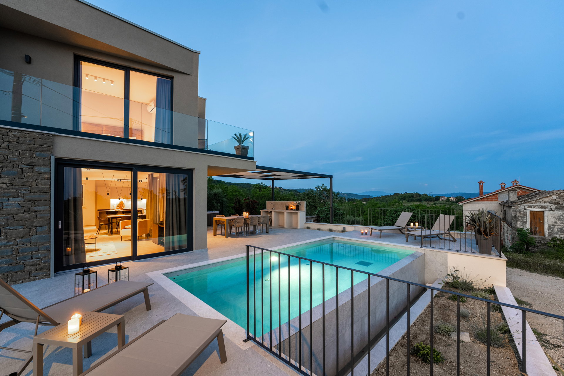 Villa Oasis with Pool