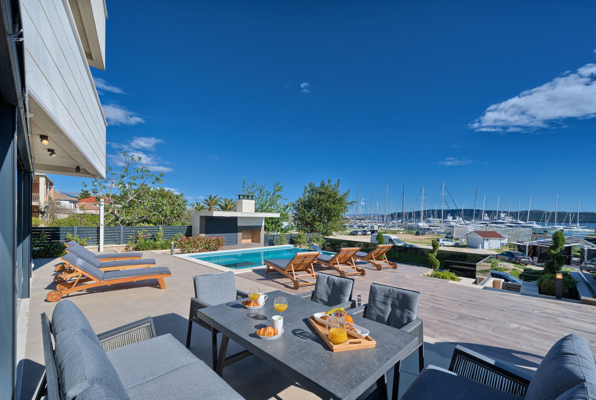 Luxury Villa Imperio with Pool
