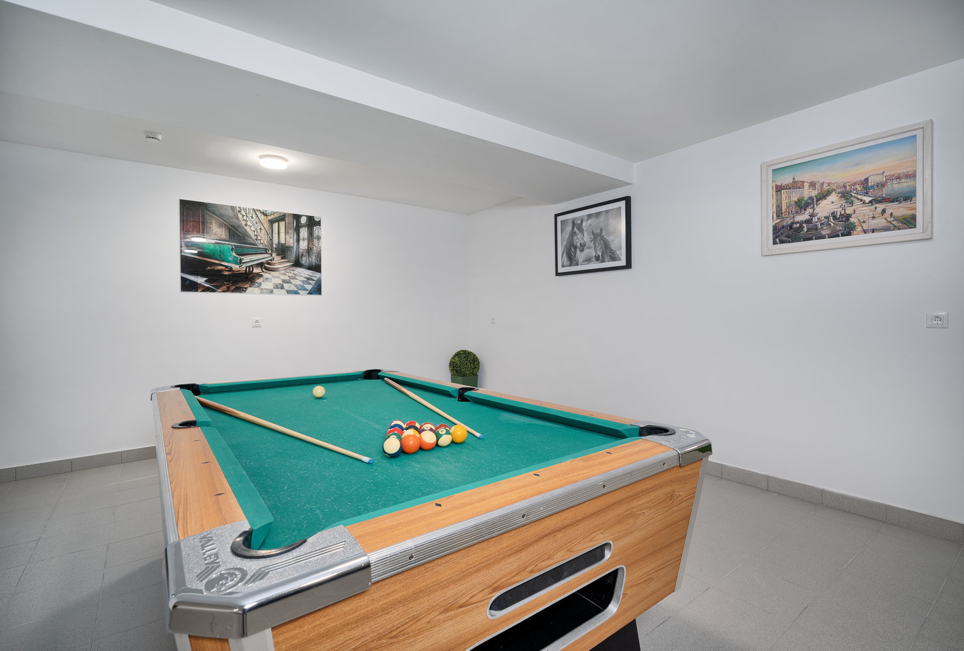 Luxury Villa Imperio with Pool