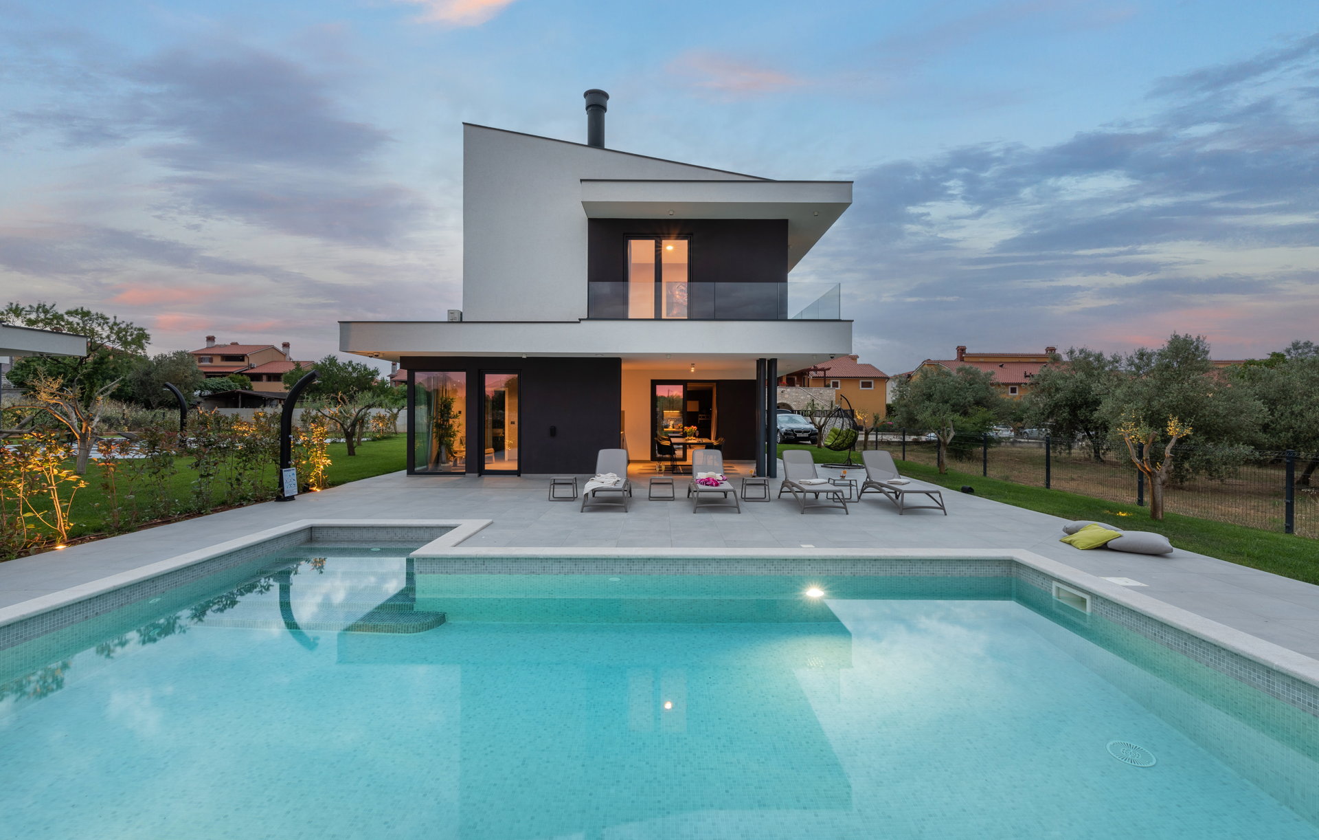 Luxury Villa Monroe with Pool