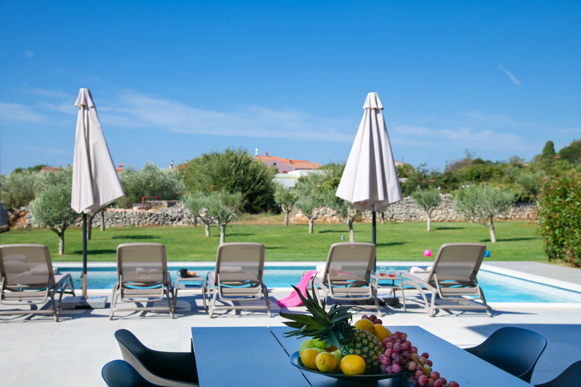 Luxury Villa Monroe with Pool