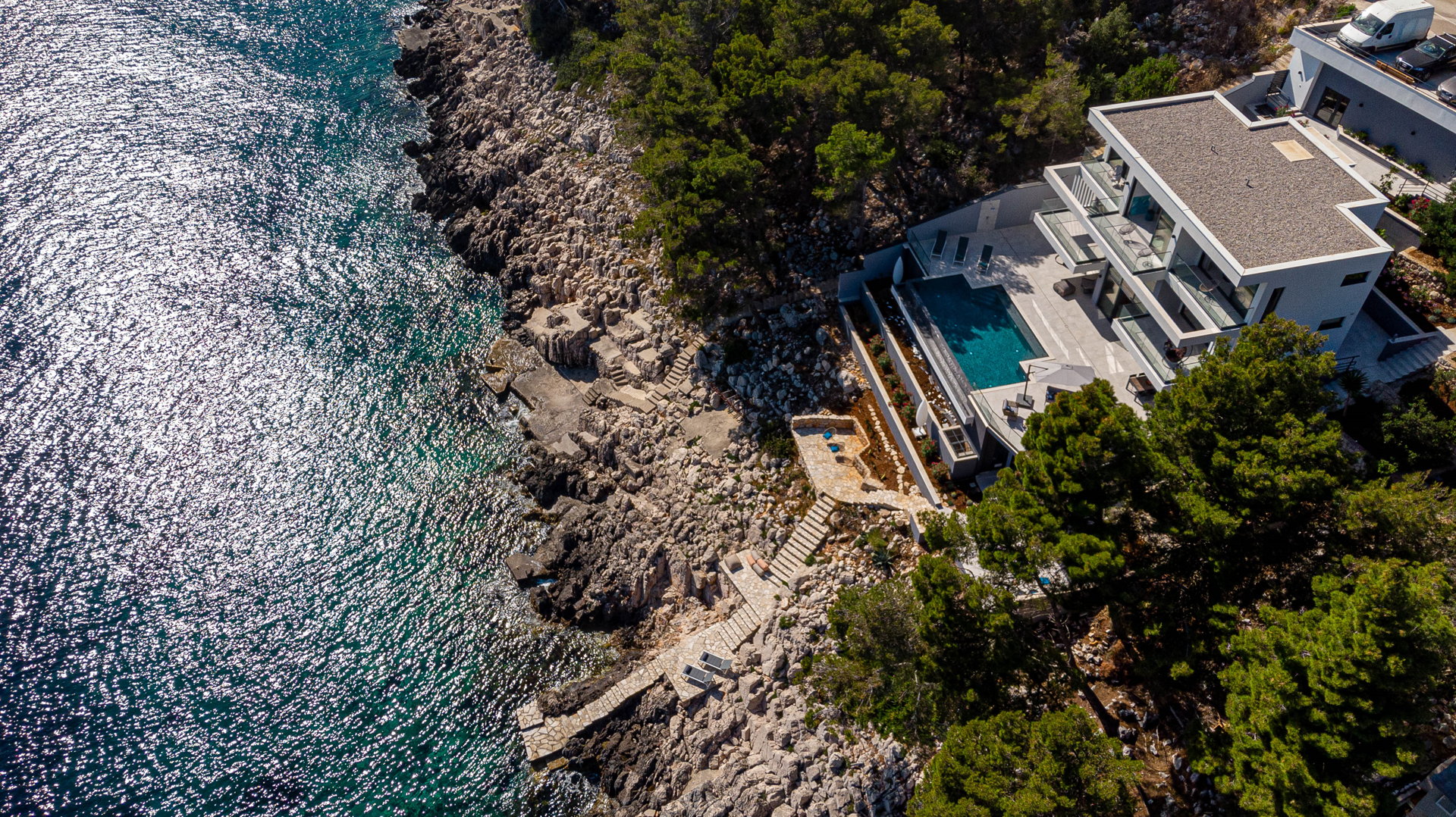 Beachfront Villa Aquamarin with Pool