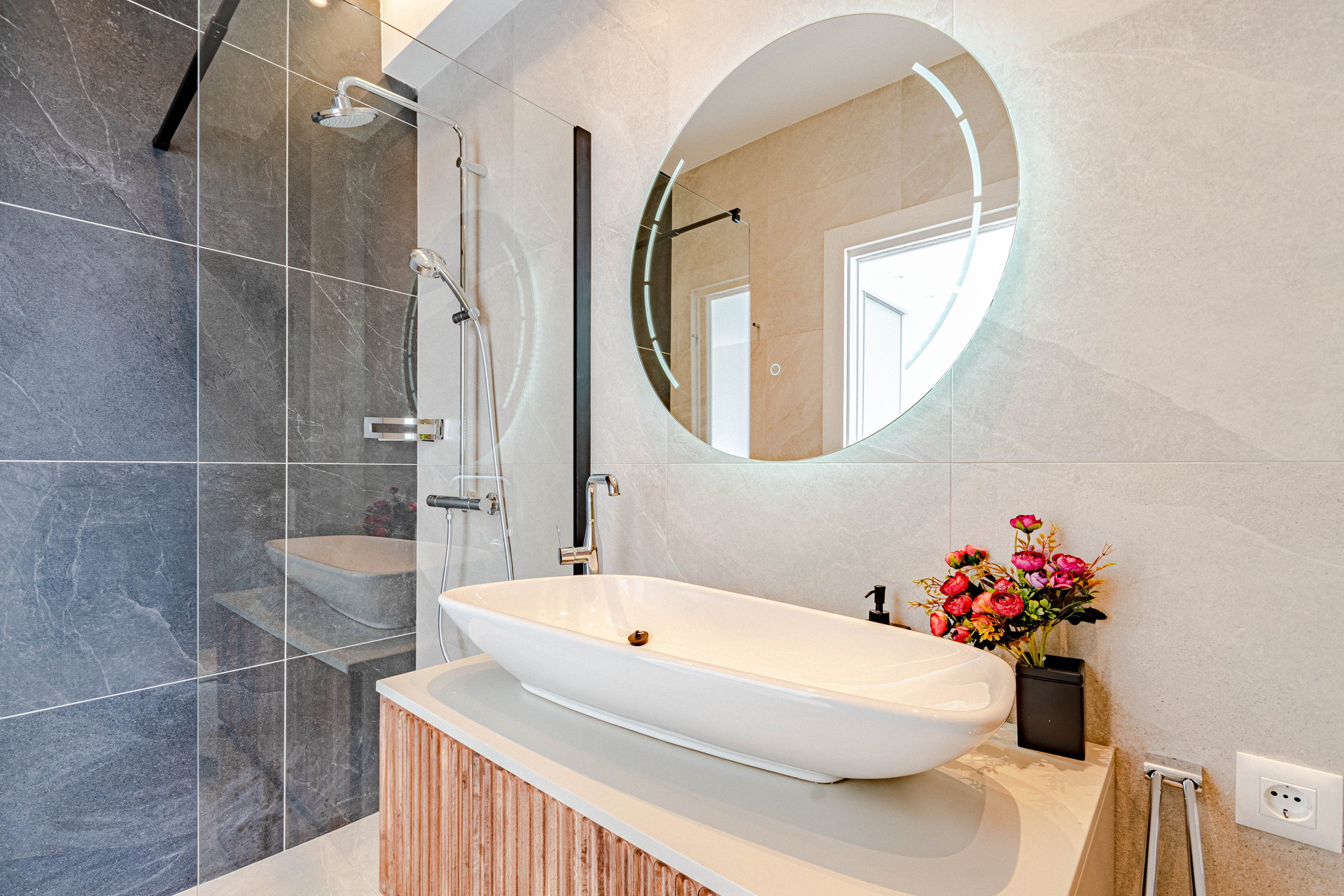 Beachfront Villa Aquamarin with Pool