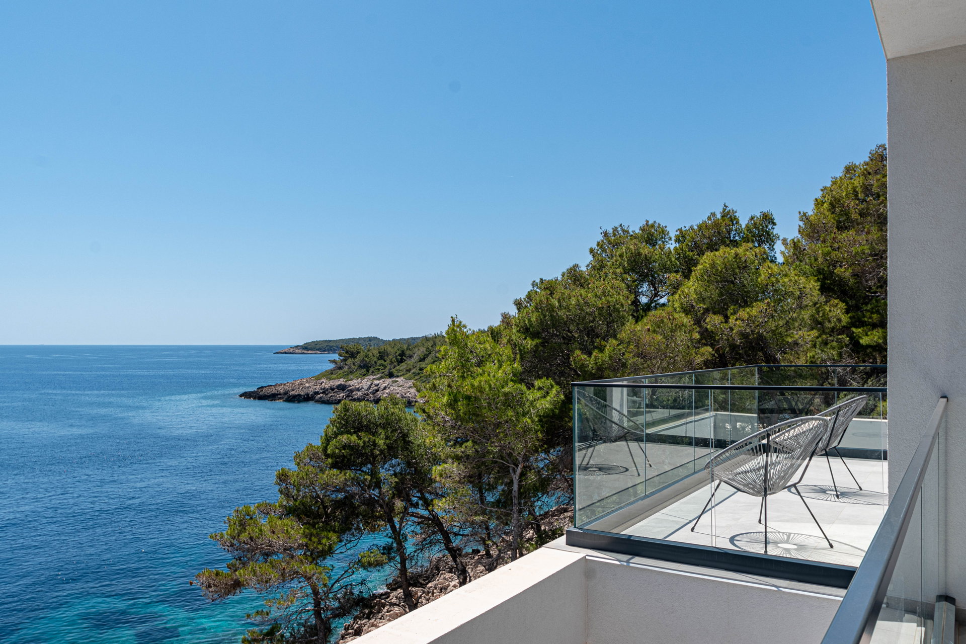 Beachfront Villa Aquamarin with Pool