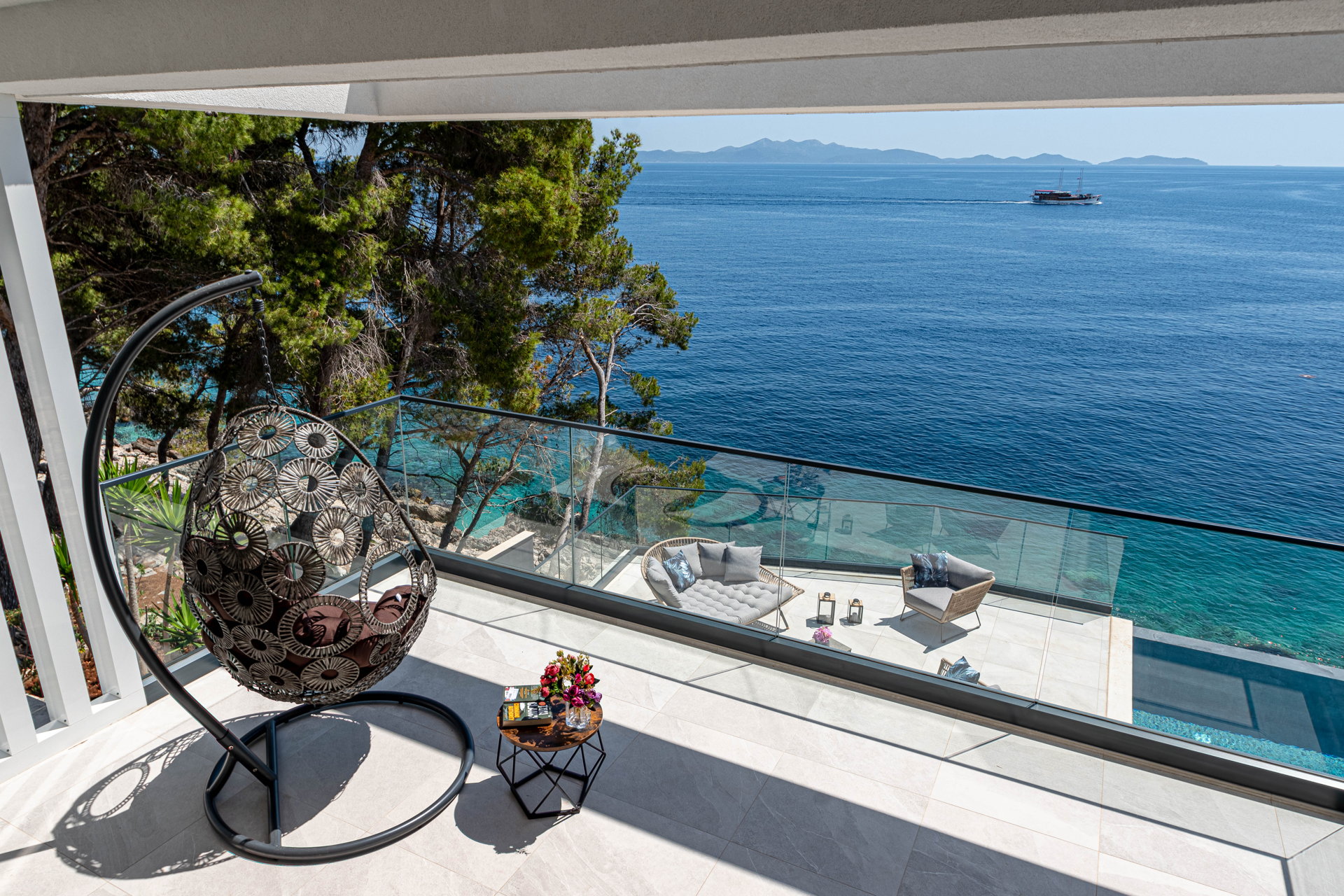 Beachfront Villa Aquamarin with Pool